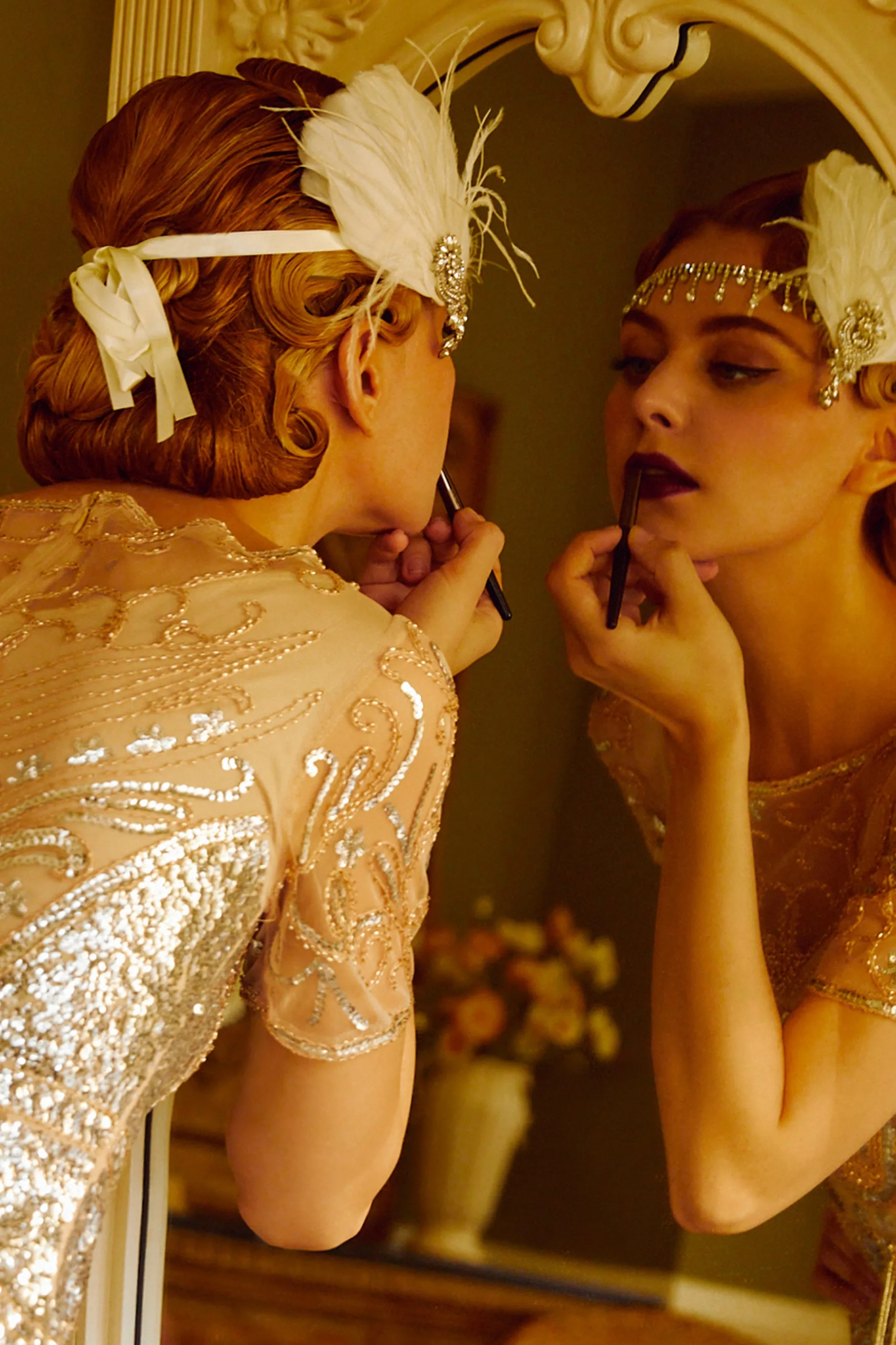 Rhinestone Studded Ostrich Feather Headband sold by BABEYOND product image thumbnail 2