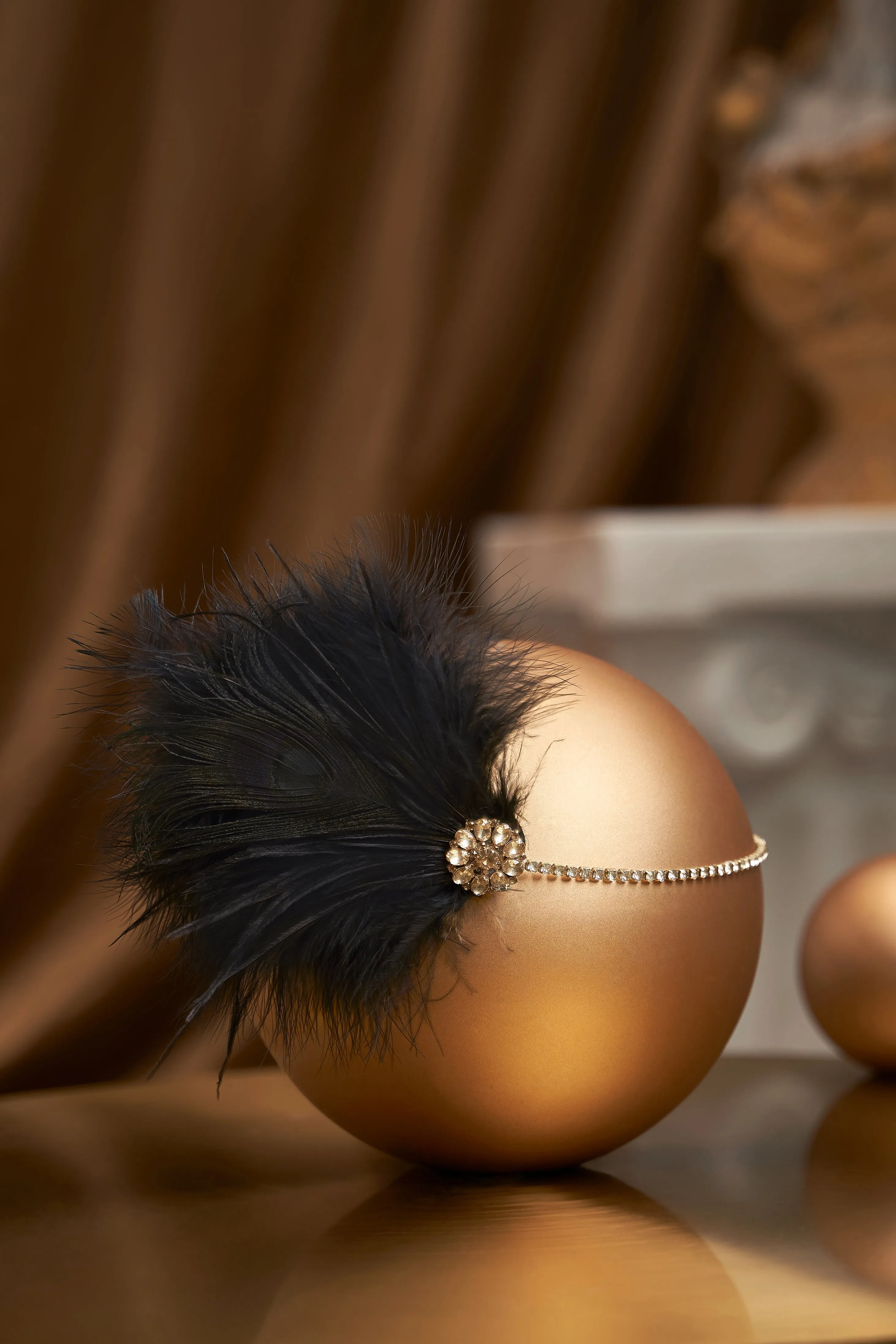 Classic Puffy Ostrich Feather Headband sold by BABEYOND product image thumbnail 4