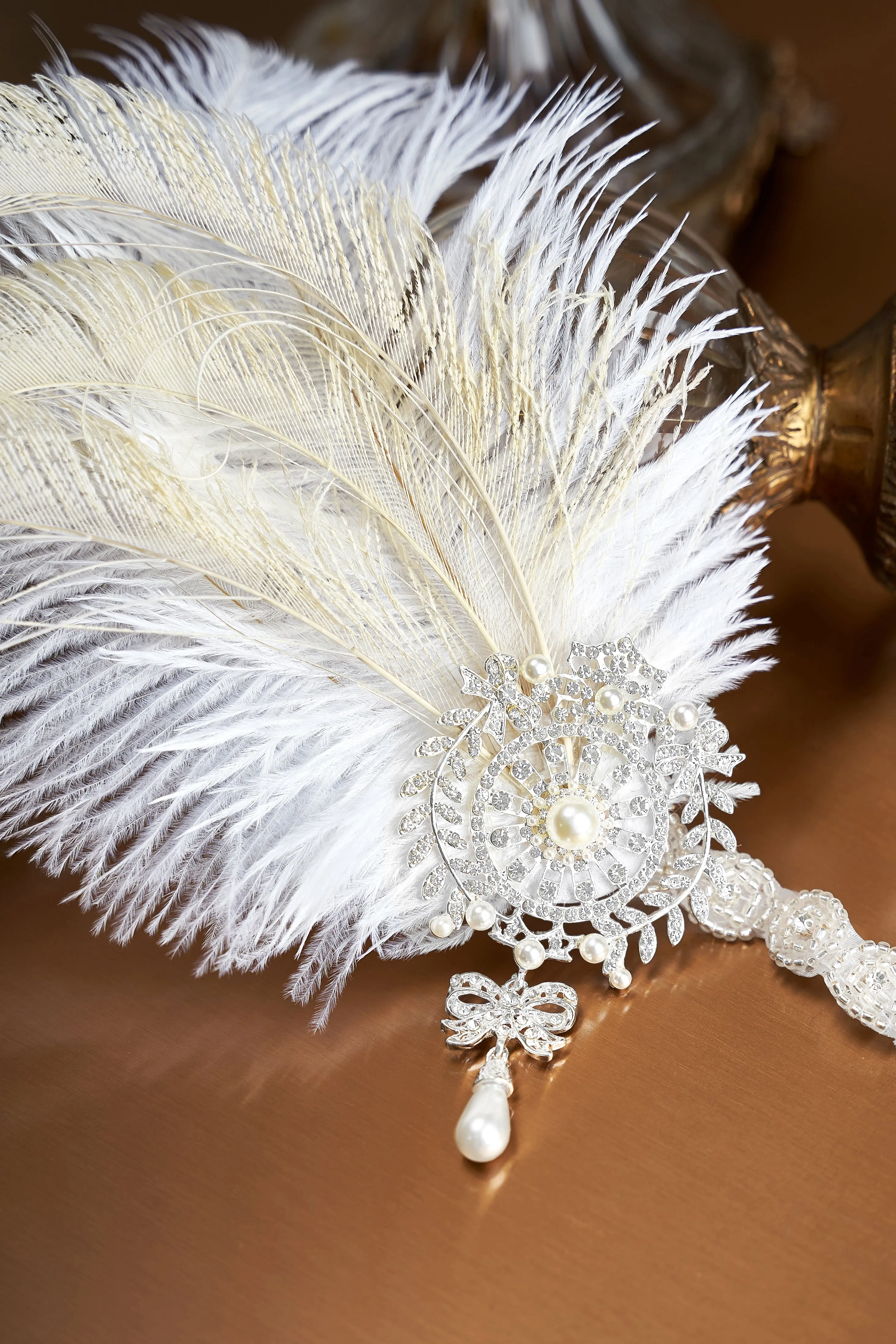 Fancy Embellished Feather Hairband sold by BABEYOND product image thumbnail 2