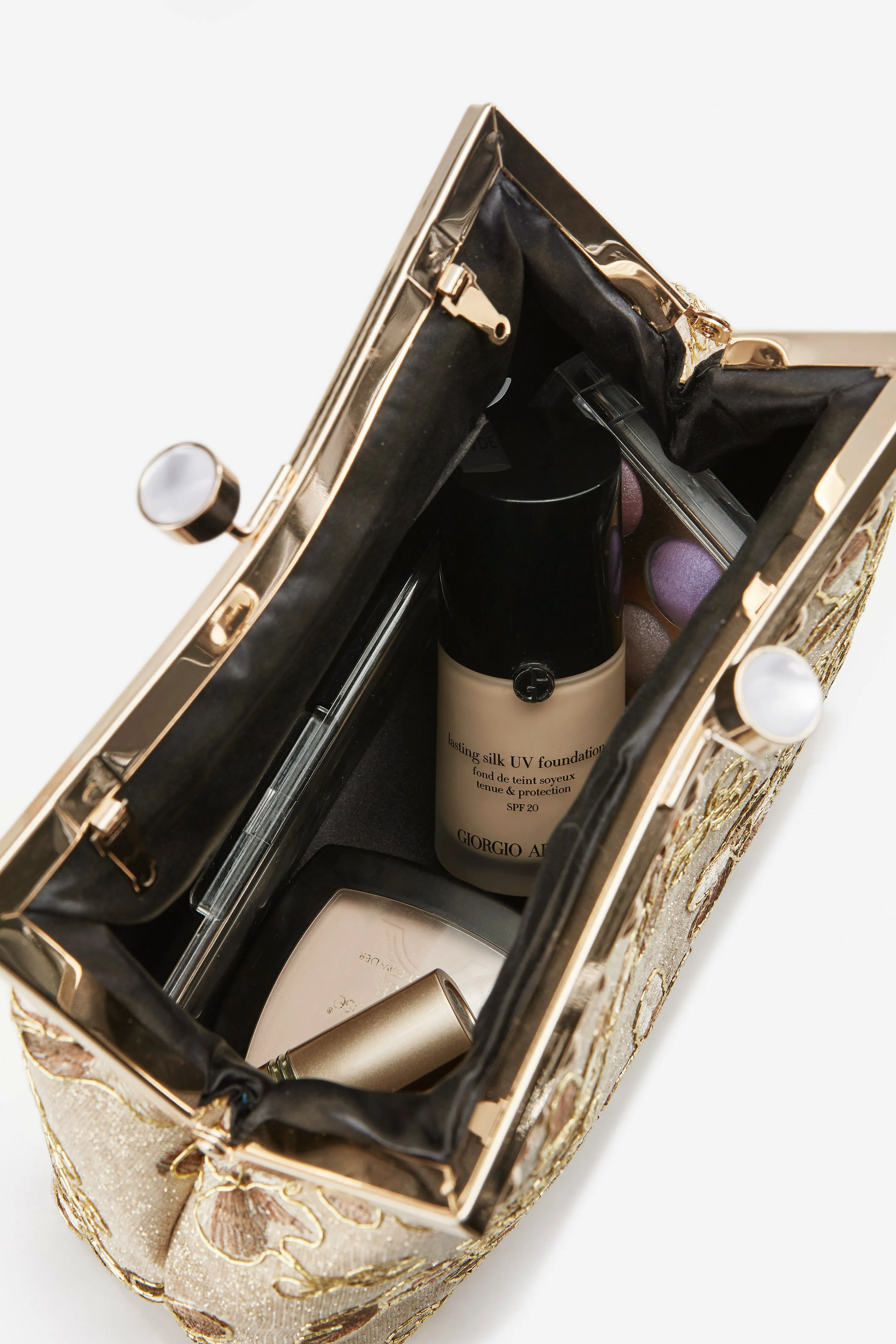 Floral Embroidery Rhinestone Evening Clutch sold by BABEYOND product image thumbnail 3