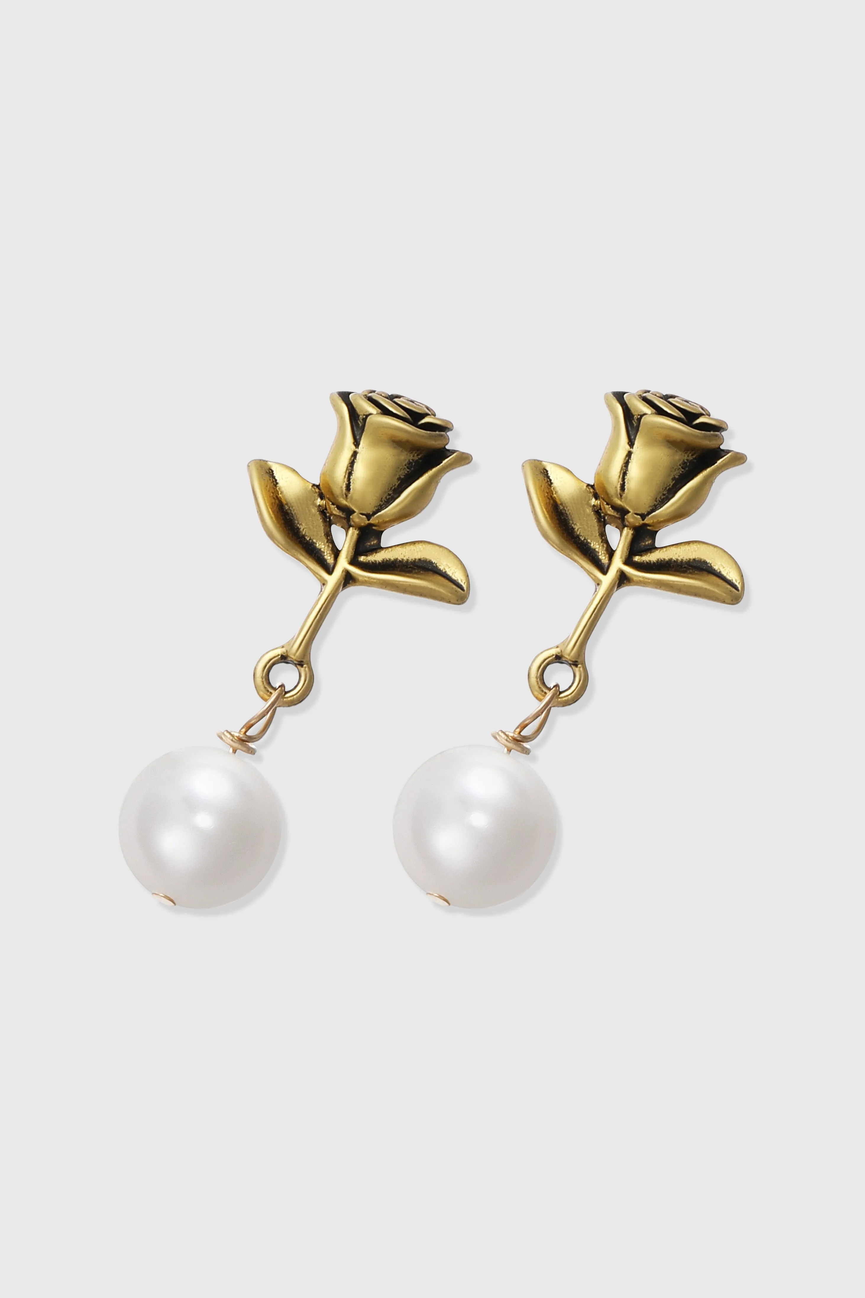 Vintage Rose Pearl Drop Earrings sold by BABEYOND product image thumbnail 3
