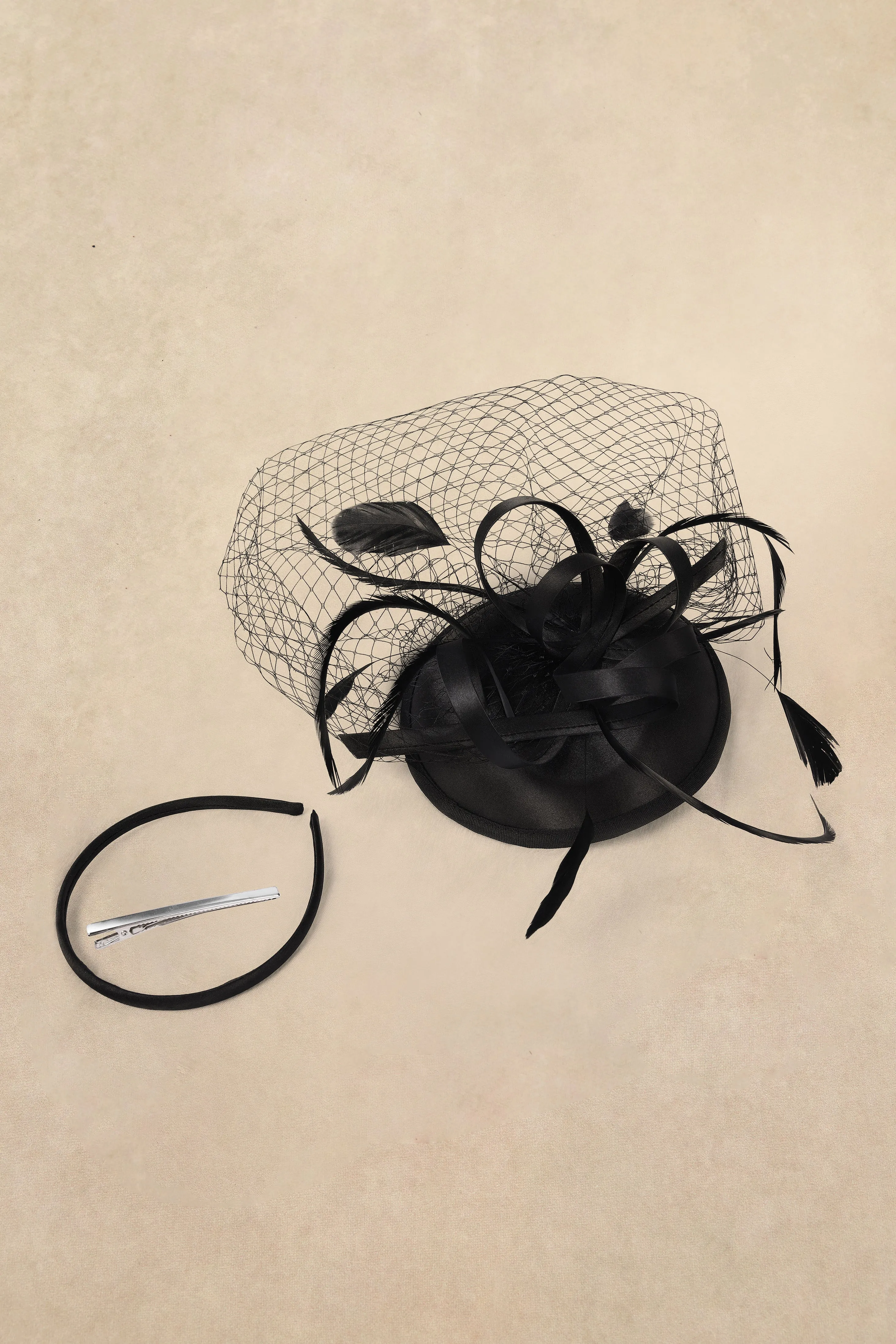 Vintage Pillbox Veil Cocktail Fascinator sold by BABEYOND product image thumbnail 4