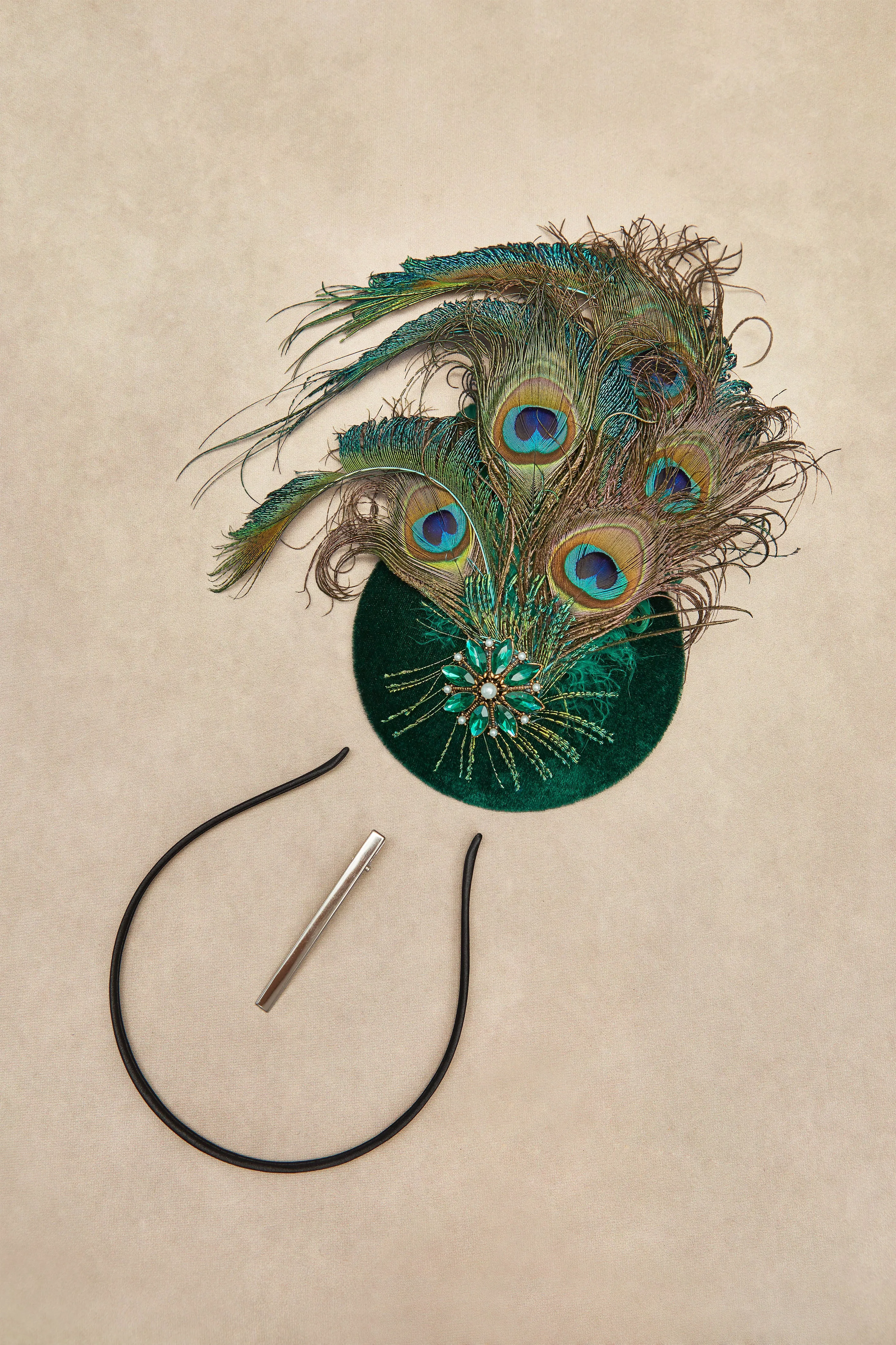 Peacock Feather Flapper Fascinator sold by BABEYOND product image thumbnail 4