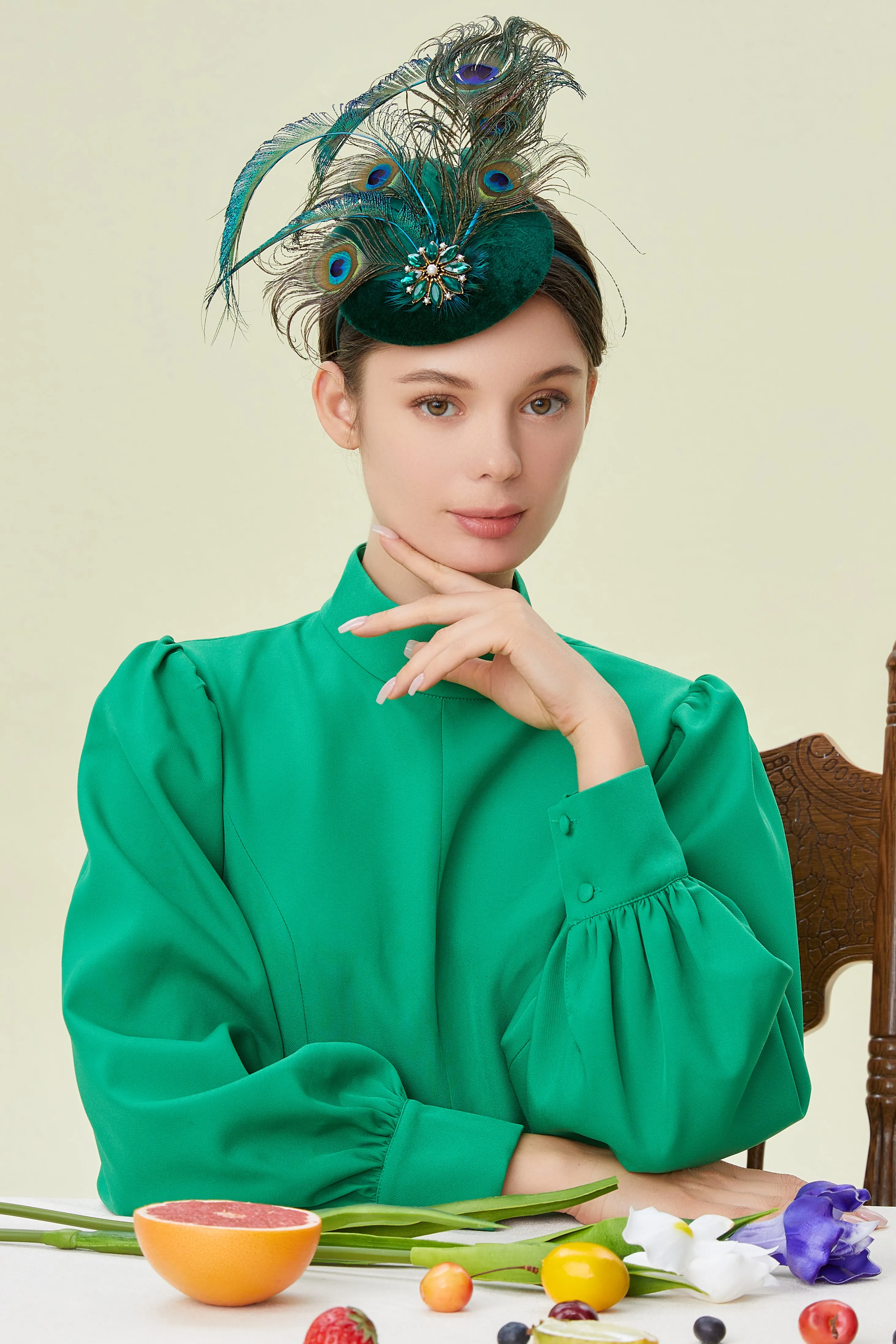 Peacock Feather Flapper Fascinator sold by BABEYOND product image thumbnail 3