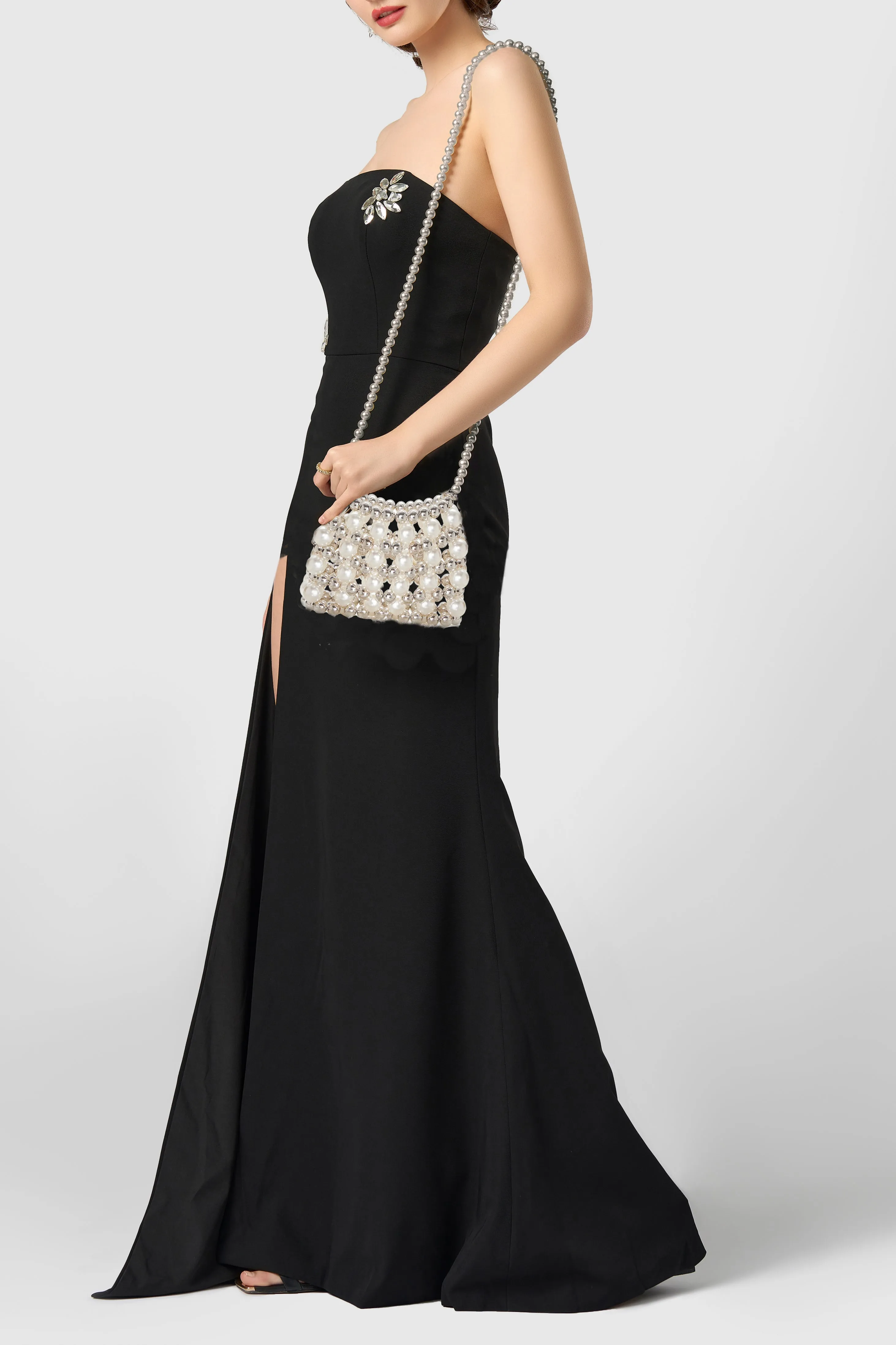 Reticulated Beaded Evening Pearl Purse sold by BABEYOND product image thumbnail 4