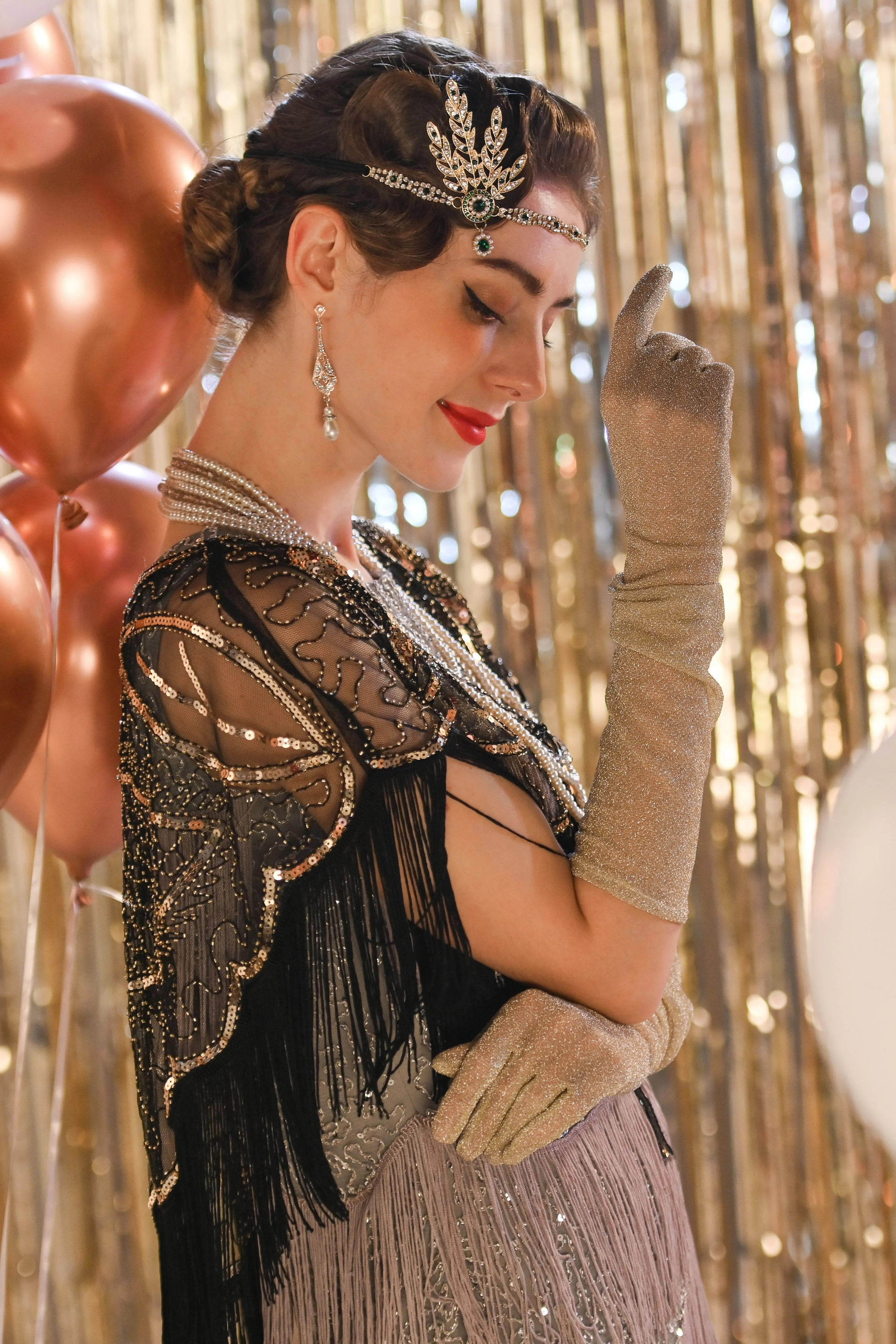 Glitter Mesh Elbow Length Gloves sold by BABEYOND product image thumbnail 4