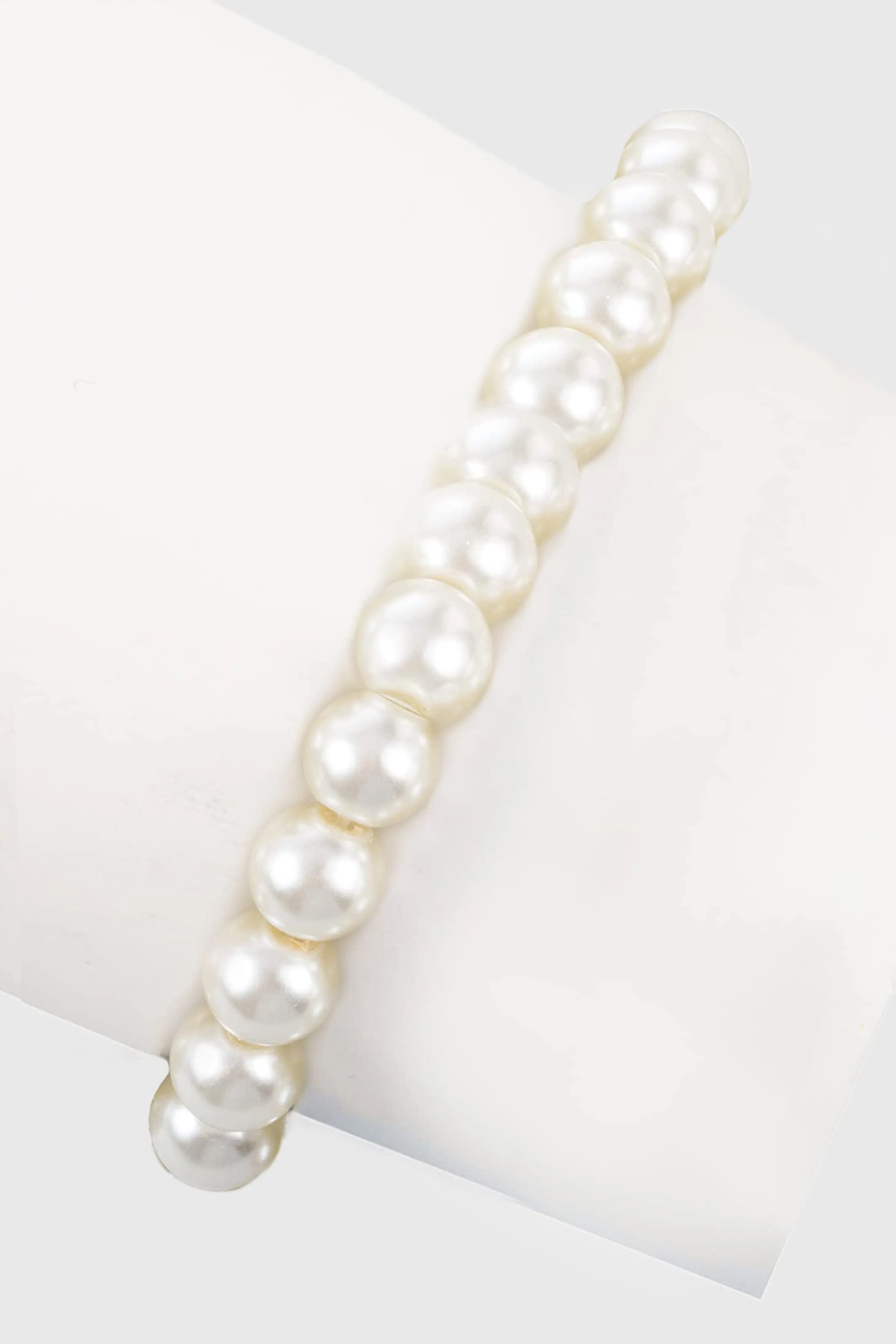 1920s Classic Strands Gatsby Pearl Bracelet sold by BABEYOND product image thumbnail 3