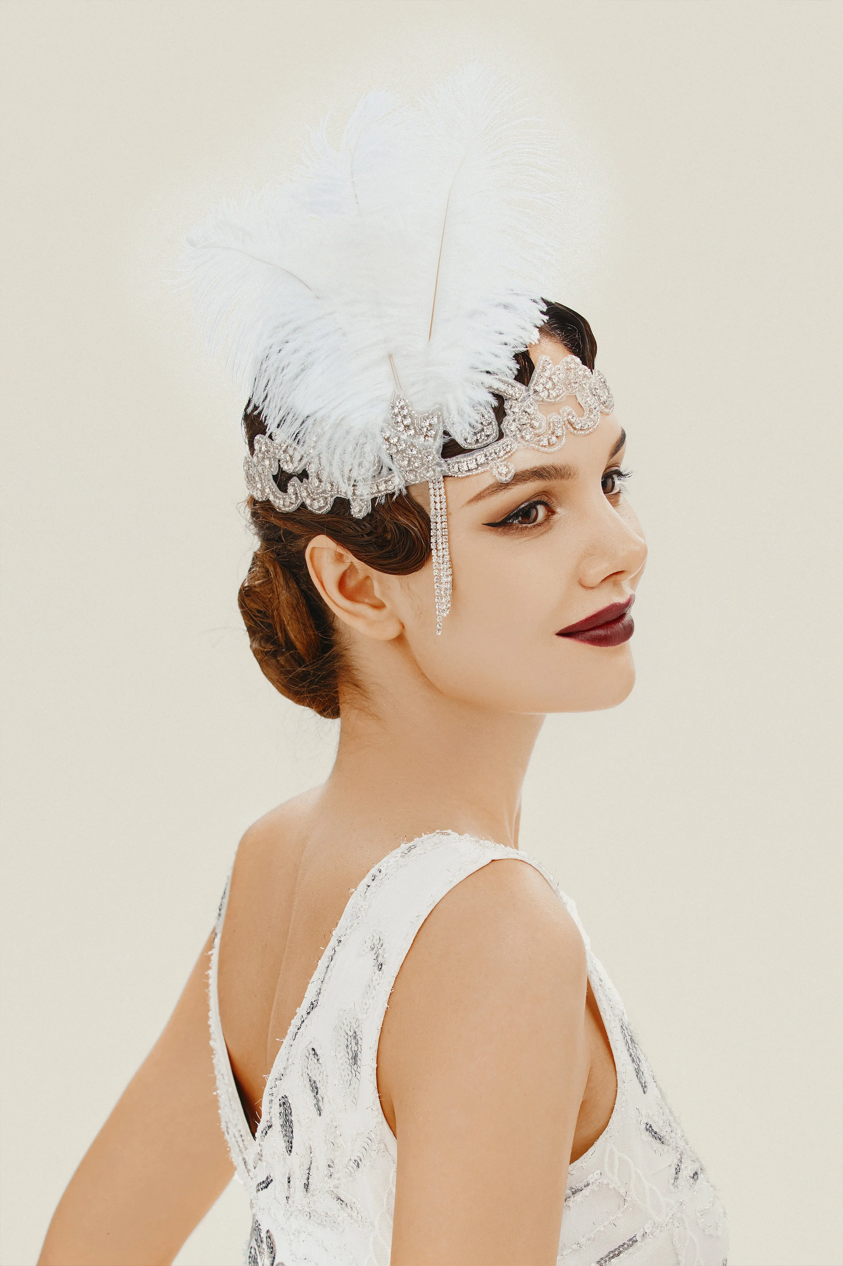 Glamorous Art Deco Feather Headband sold by BABEYOND product image thumbnail 4