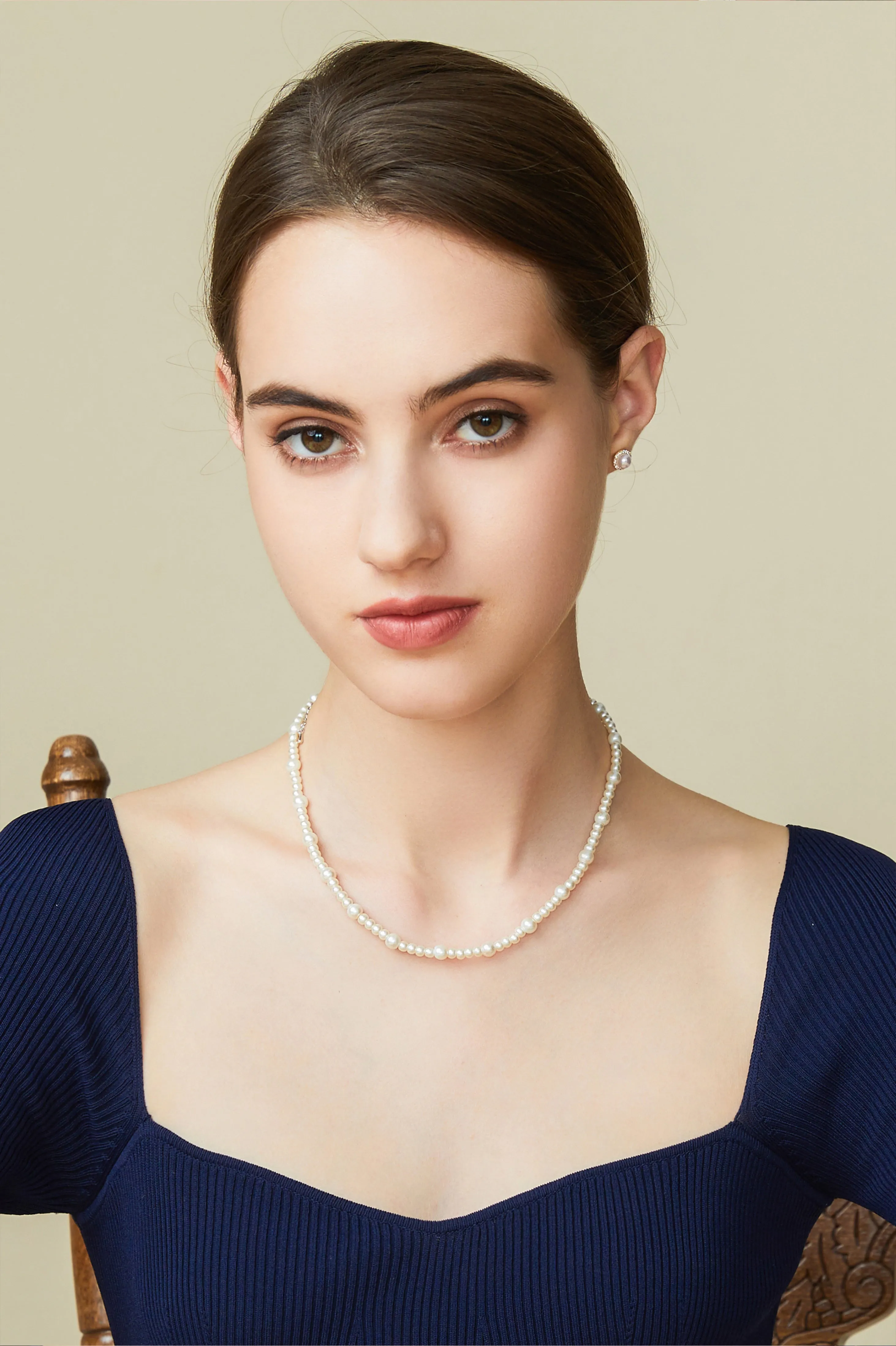 Delicate Wedding Pearl Necklace sold by BABEYOND product image thumbnail 4
