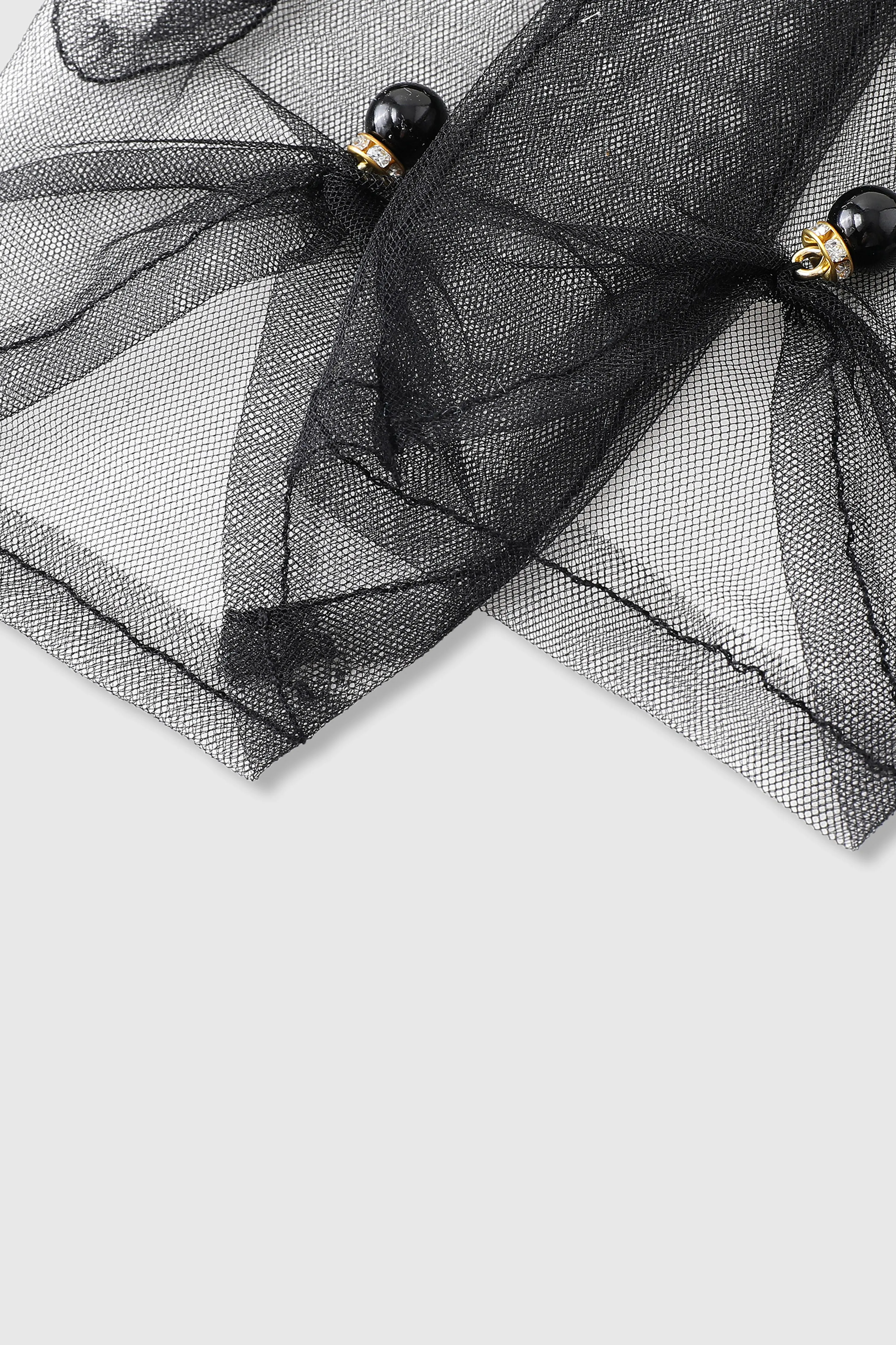 Short Pearl Mesh Tulle Gloves sold by BABEYOND product image thumbnail 5