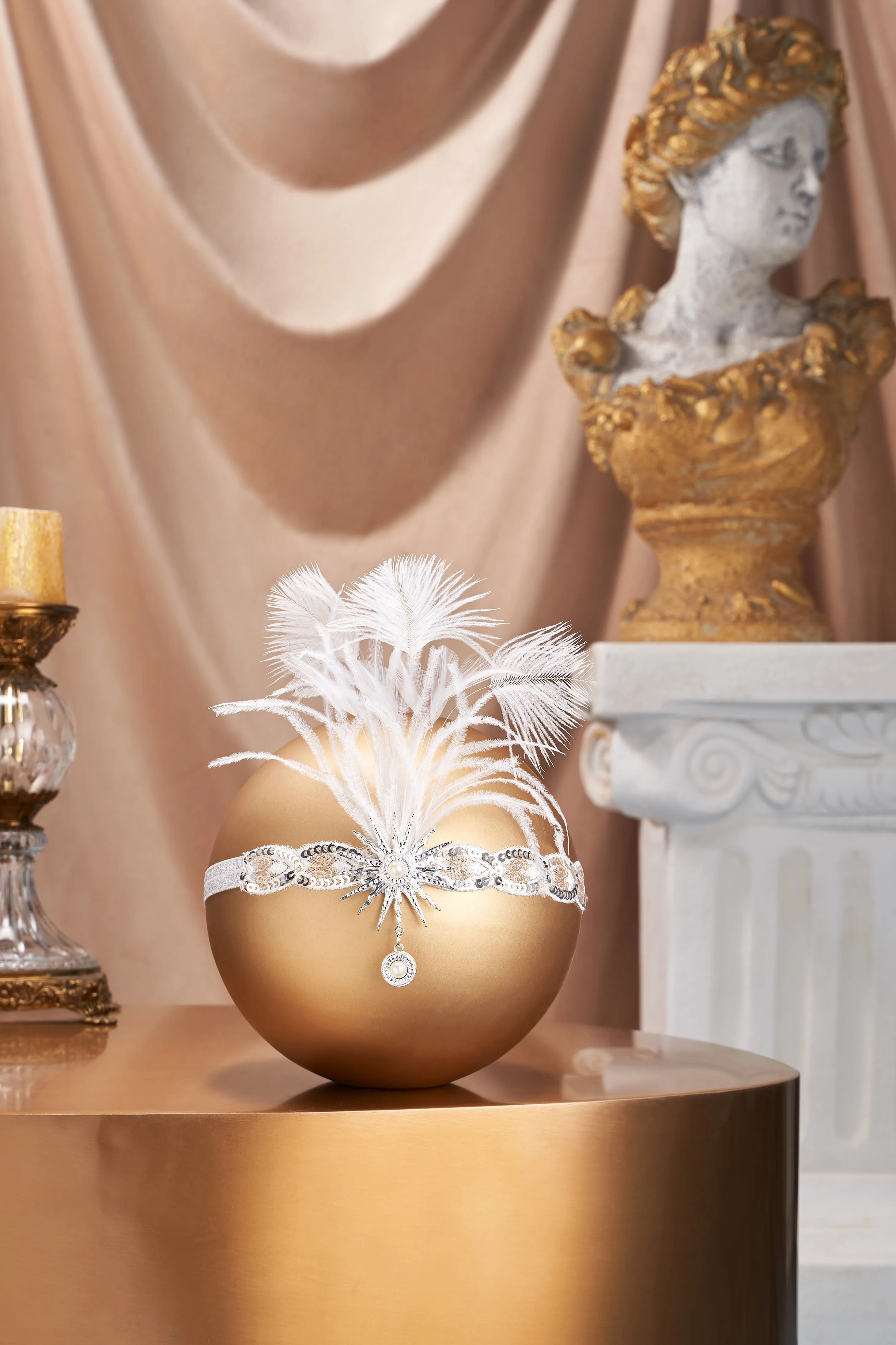 Pearl Studded Sequin Feather Headpiece sold by BABEYOND product image thumbnail 3