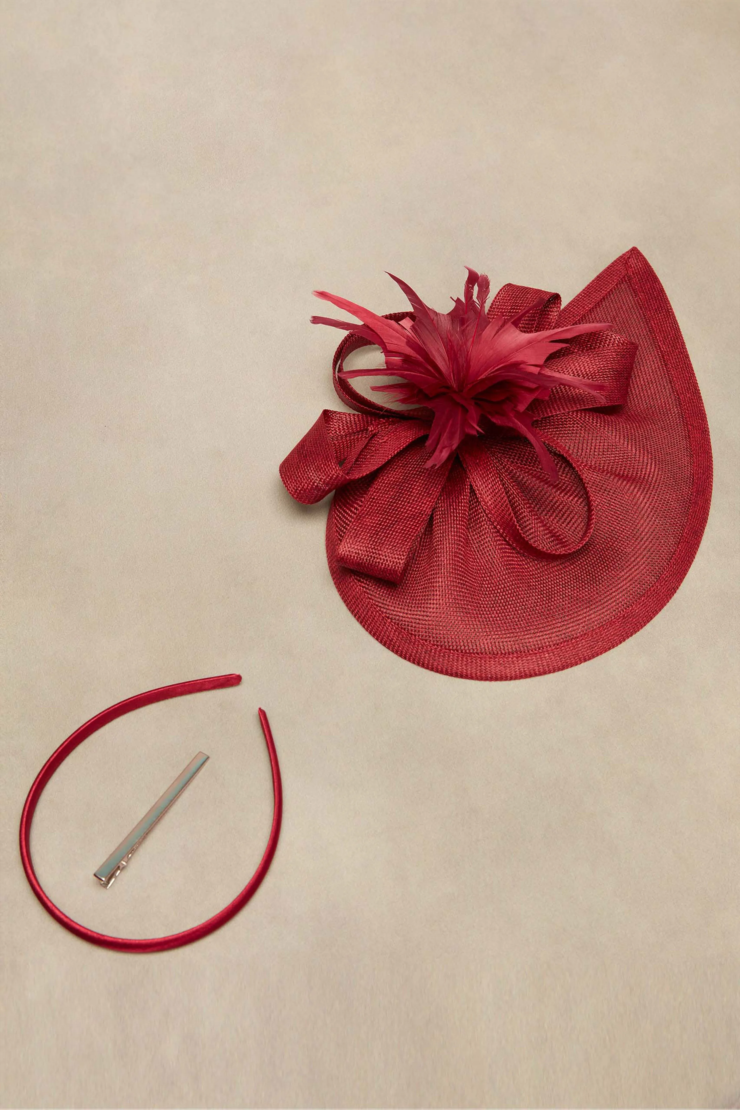 Delicate Tea Party Fascinator Hat sold by BABEYOND product image thumbnail 4