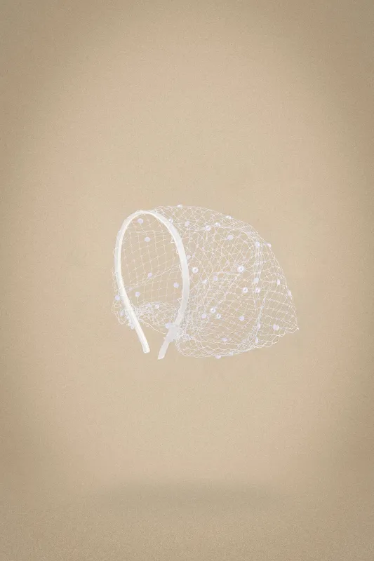 Graceful Veil Beaded Cocktail Fascinator sold by BABEYOND