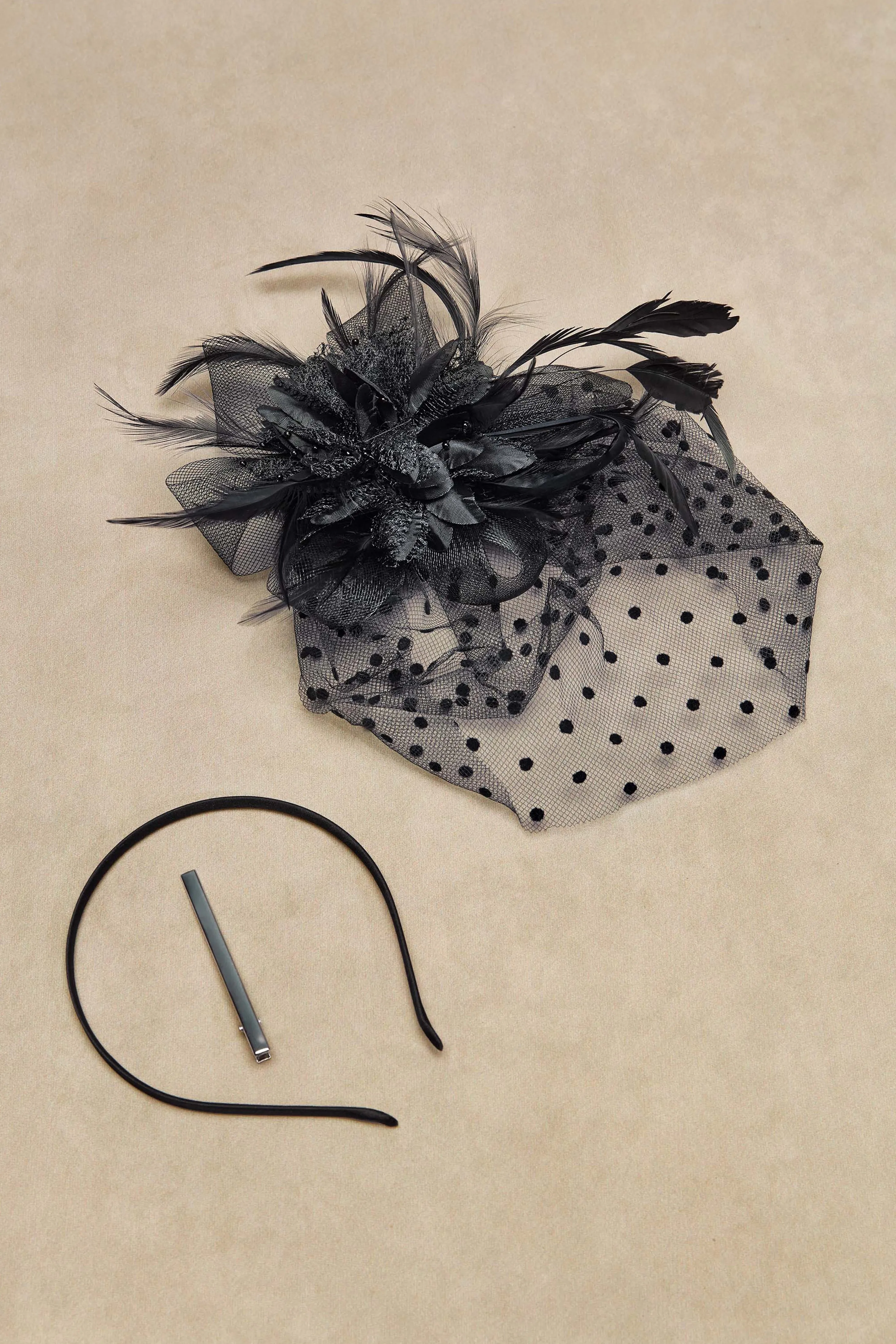 Elegant Kentucky Veil Floral Fascinator sold by BABEYOND product image thumbnail 4
