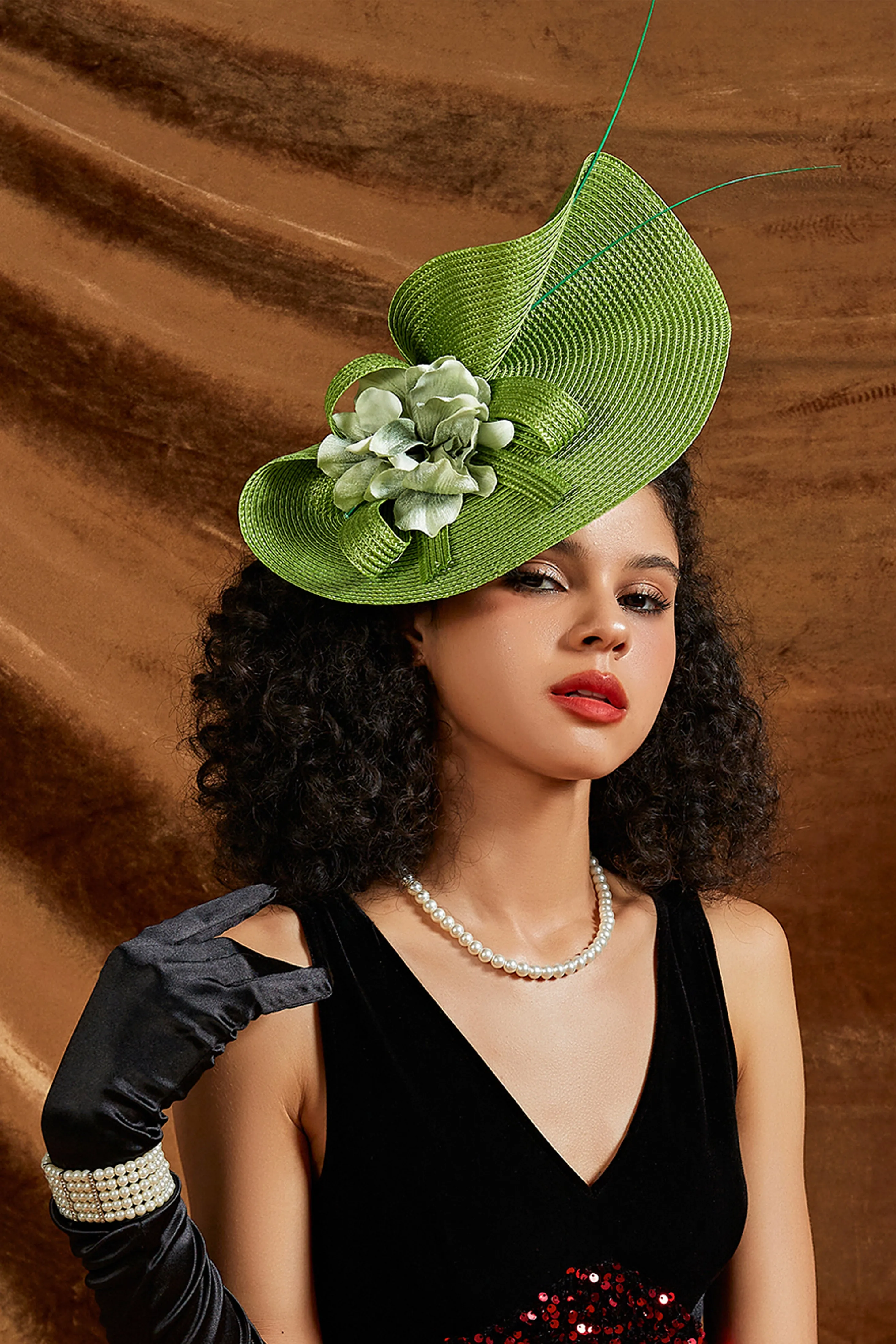 Floral Embellished Asymmetrical Fascinator sold by BABEYOND