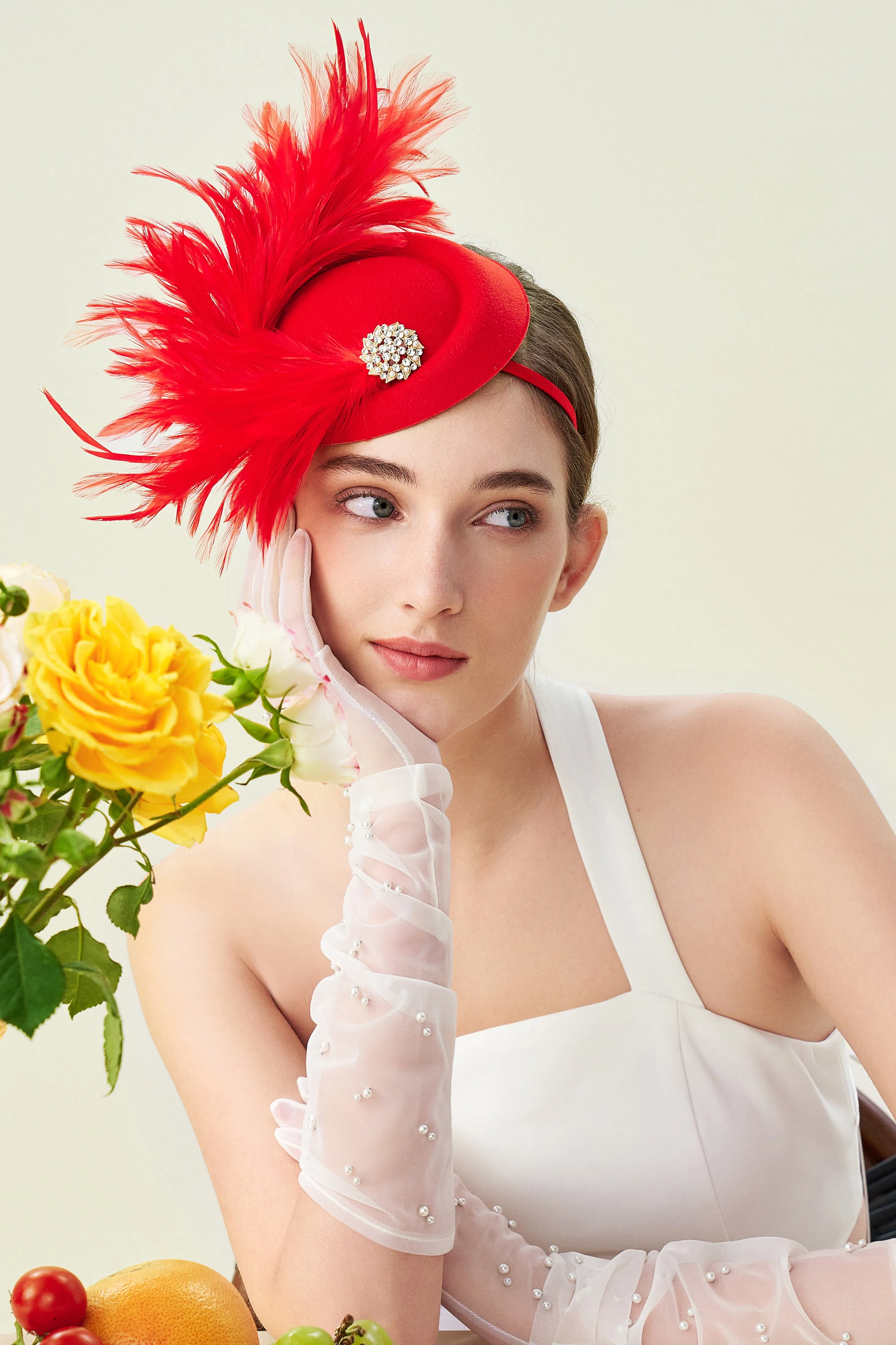 Rhinestone Feather Derby Fascinator sold by BABEYOND product image thumbnail 3