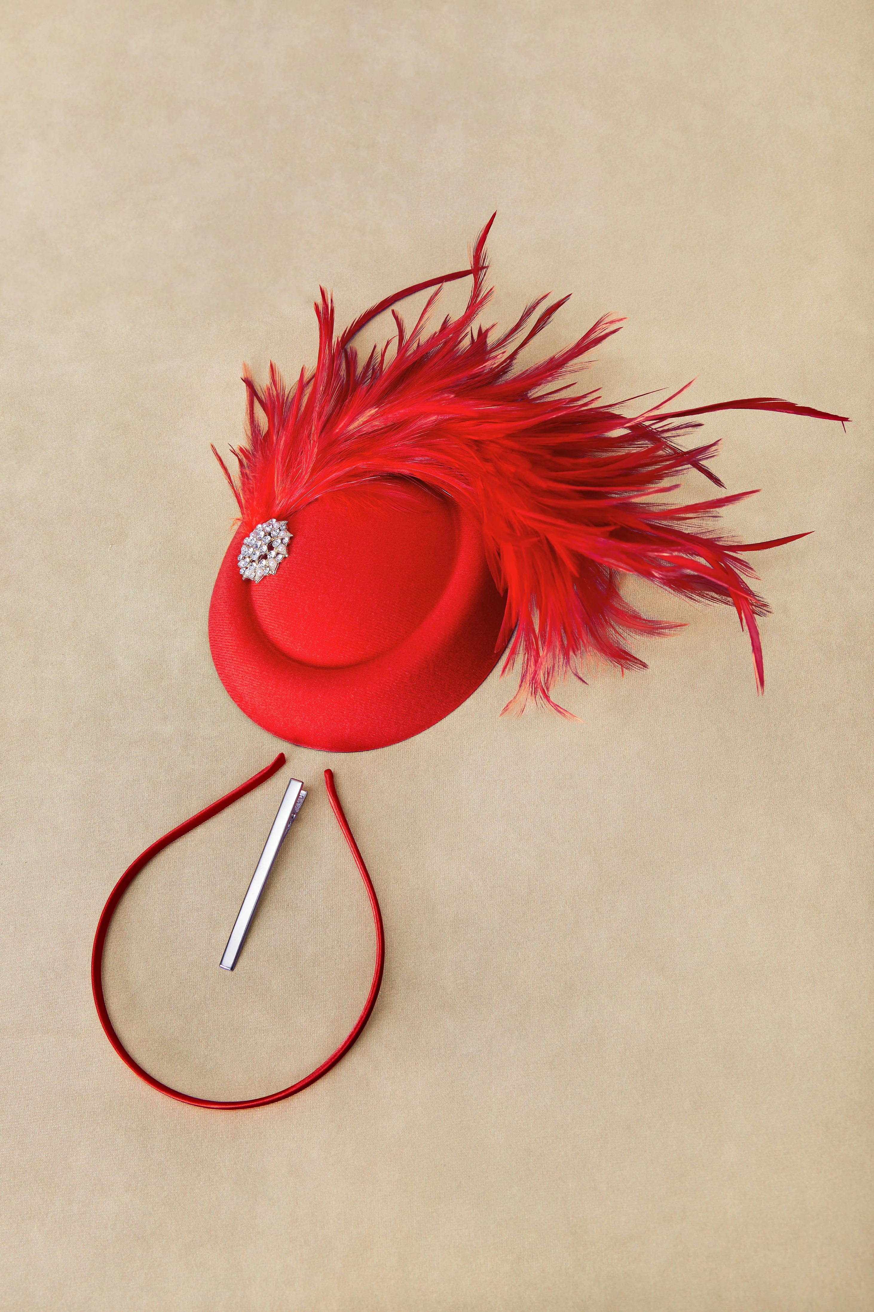 Rhinestone Feather Derby Fascinator sold by BABEYOND product image thumbnail 4