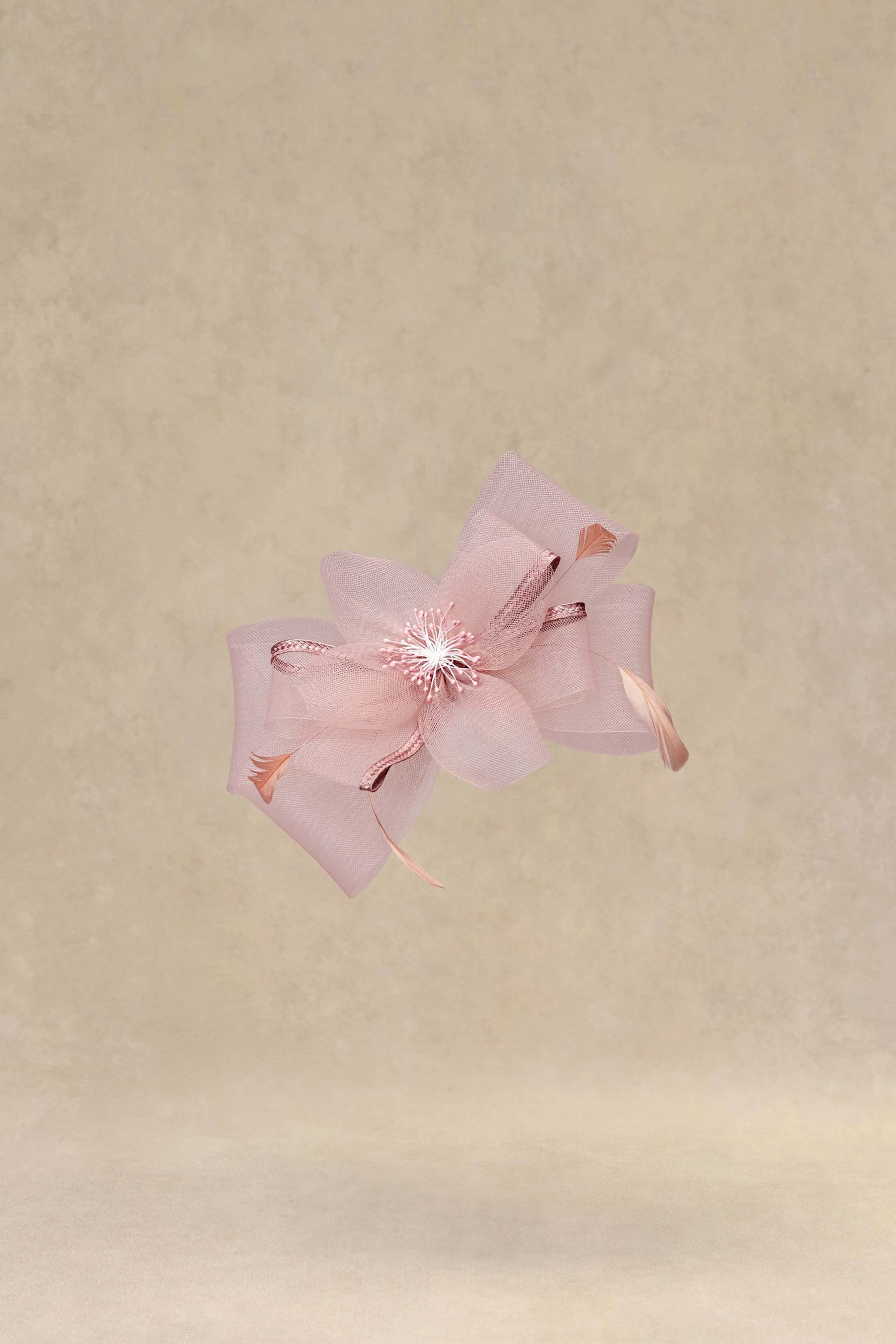 Elegant Ribbon Feather Kentucky Fascinator sold by BABEYOND product image thumbnail 5