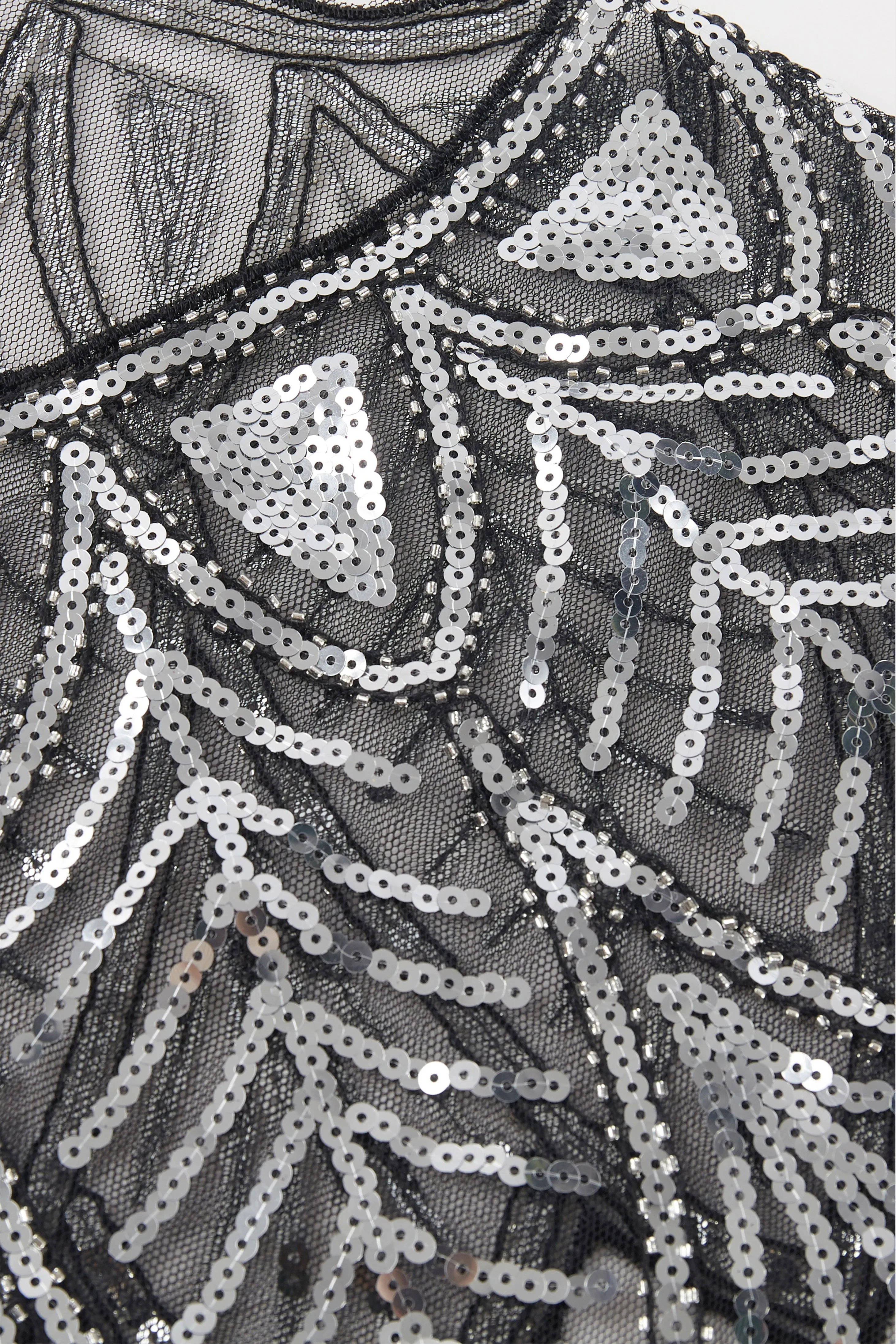 1920s Beaded Sequin Leaf Shawl sold by BABEYOND product image thumbnail 2