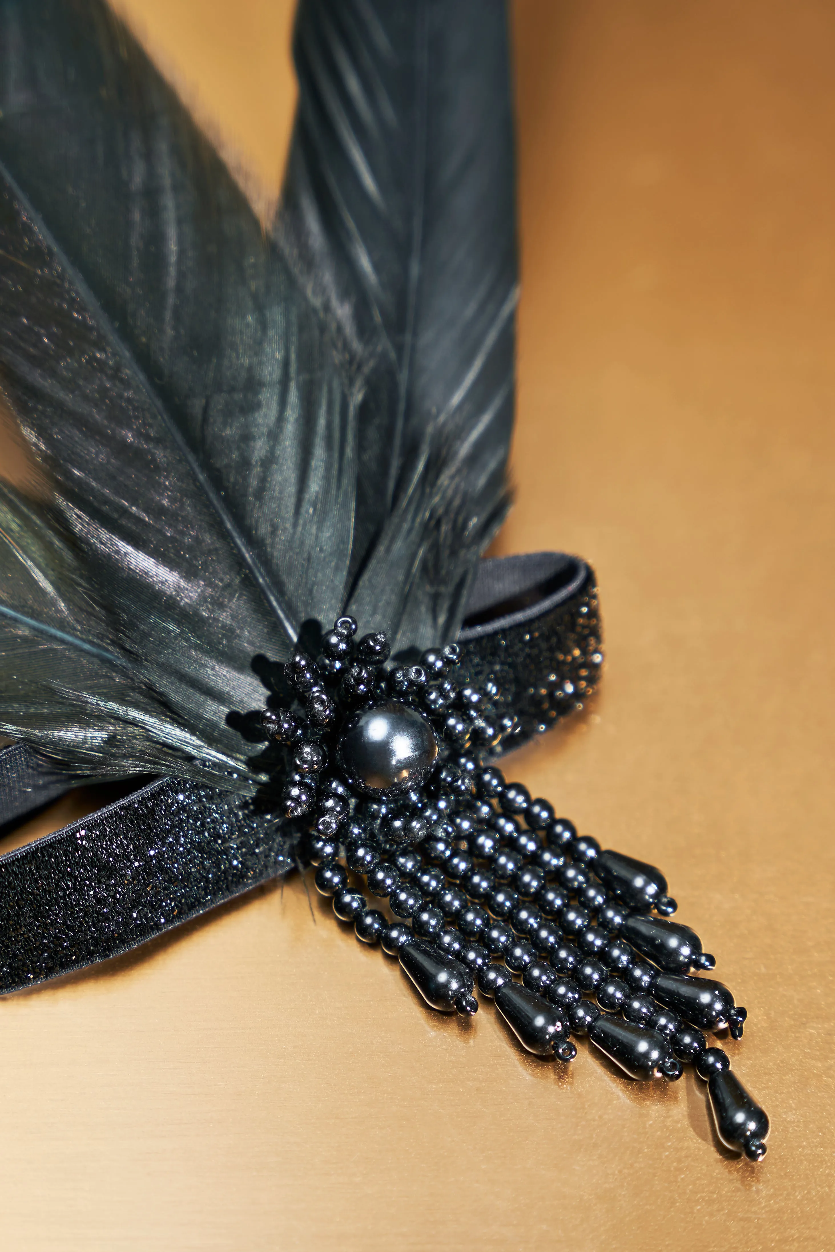 Beaded Feather Shimmer Hairband sold by BABEYOND product image thumbnail 2