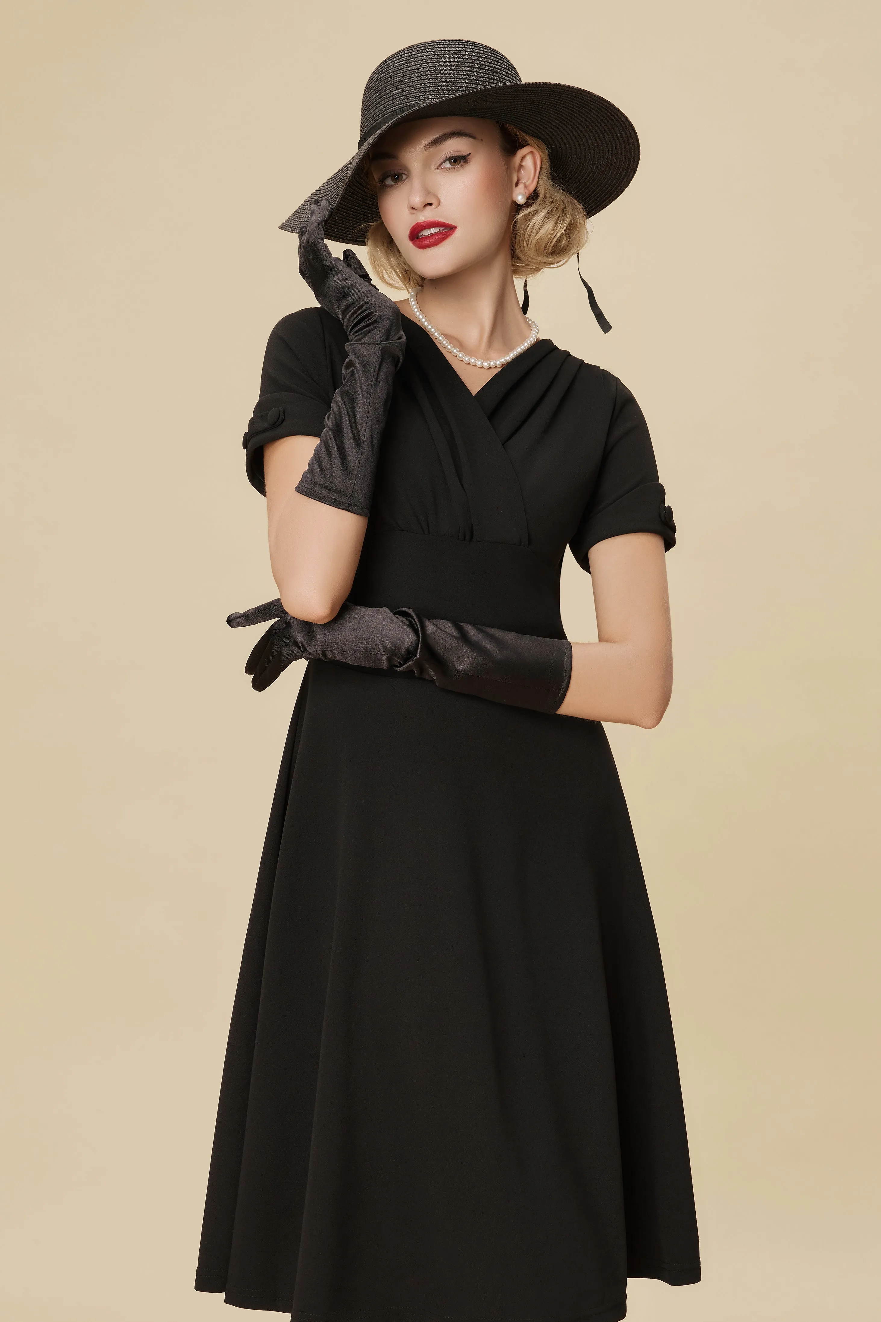 Refined Vintage-Inspired Pleated Swing Dress sold by BABEYOND product image thumbnail 5