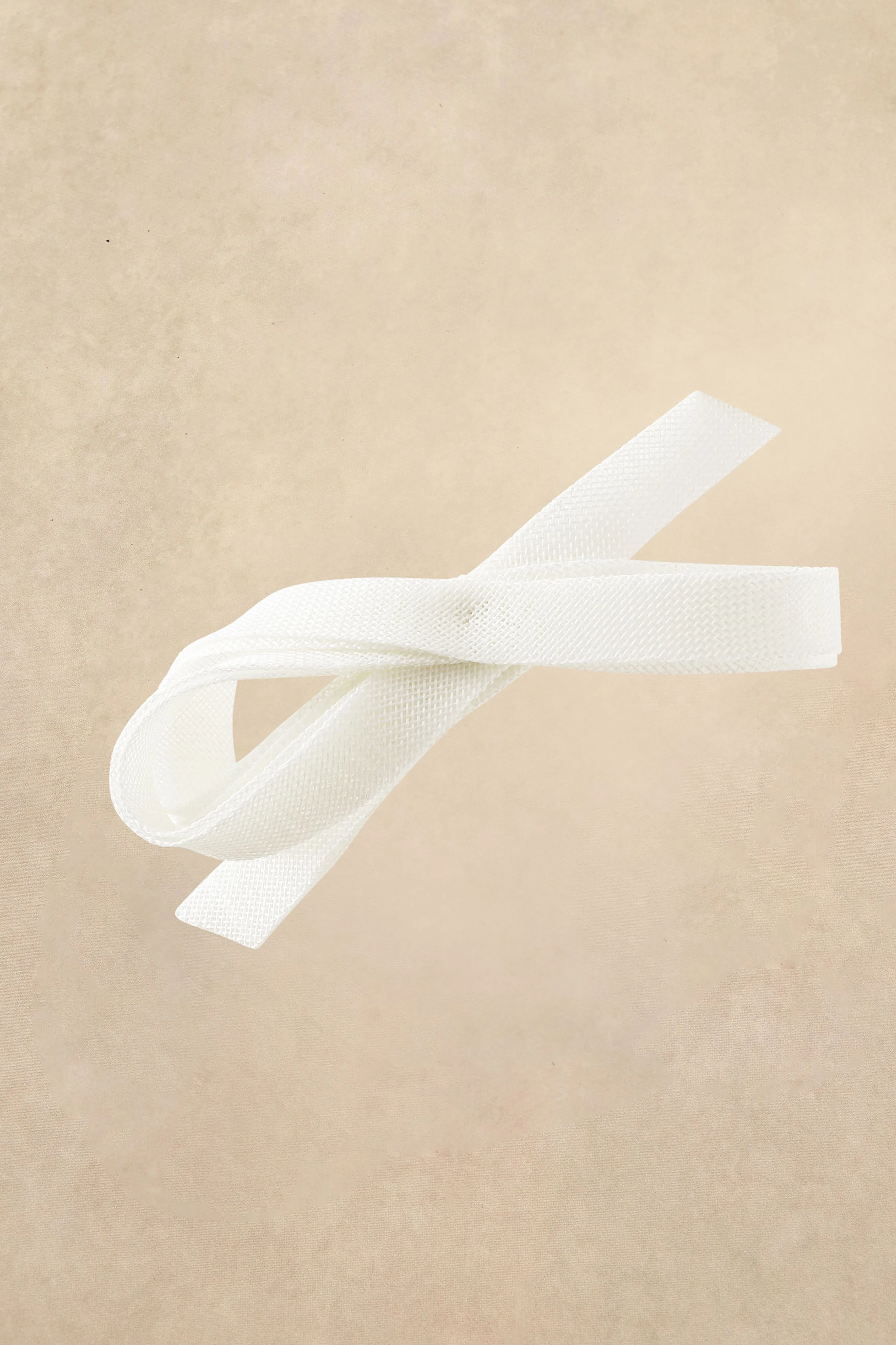 Delicate Mesh Ribbon Fascinator sold by BABEYOND product image thumbnail 5