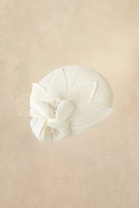 Elegant Sinamay Floral Fascinator made by BABEYOND