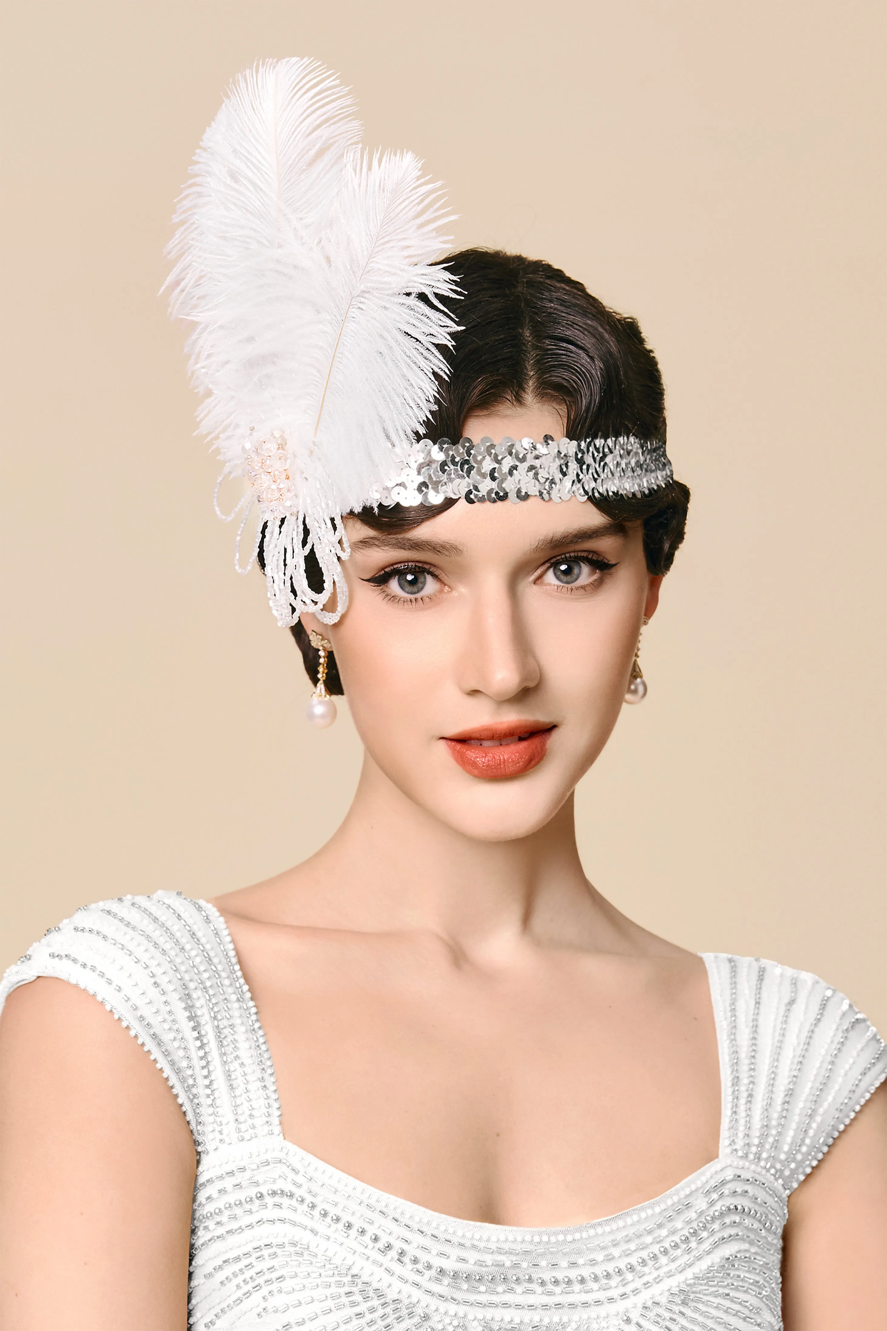 Glamorous Beaded Floral Feather Headband sold by BABEYOND product image thumbnail 2
