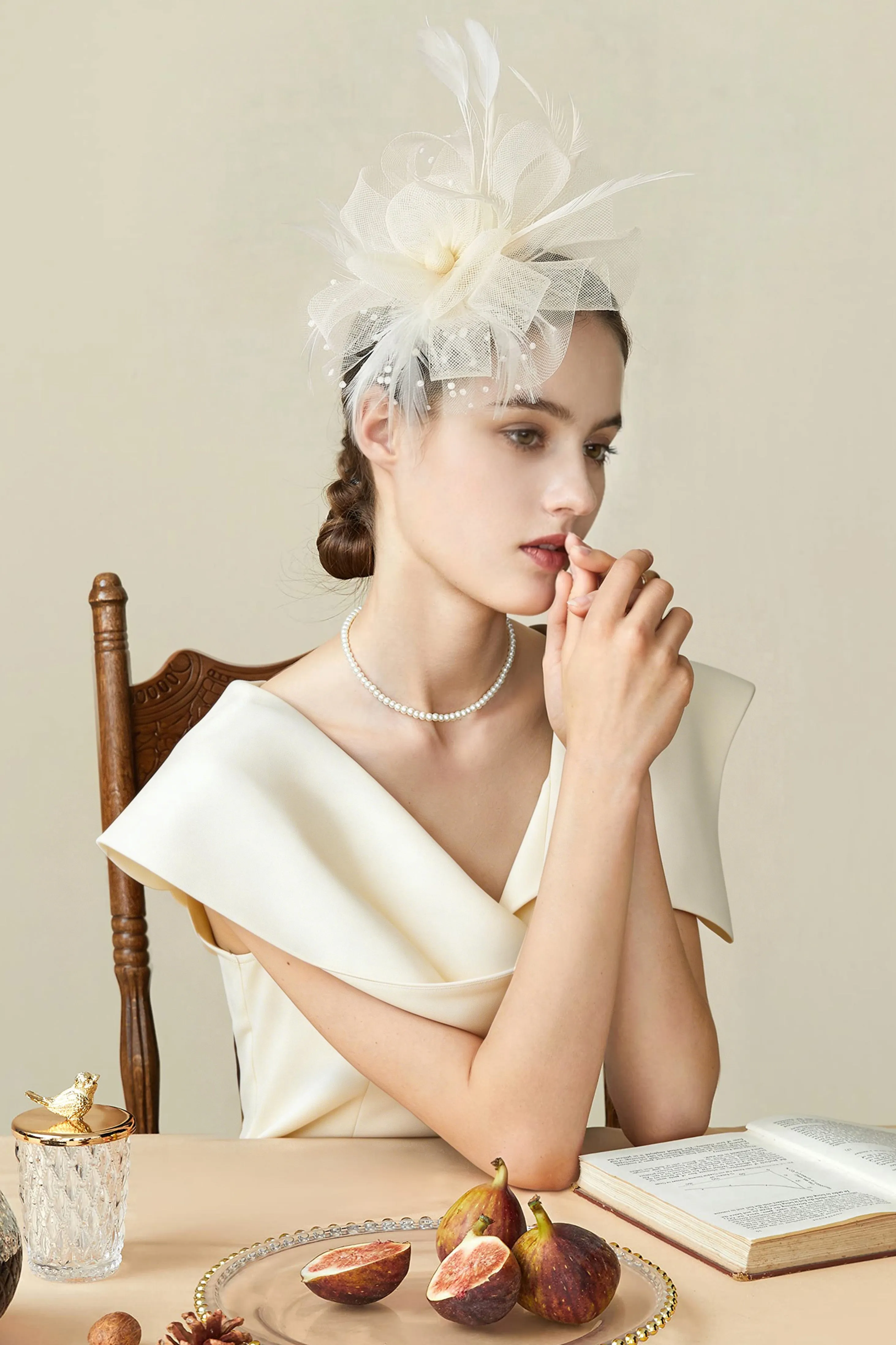 Ethereal Tulle Flower Feather Fascinator sold by BABEYOND product image thumbnail 2