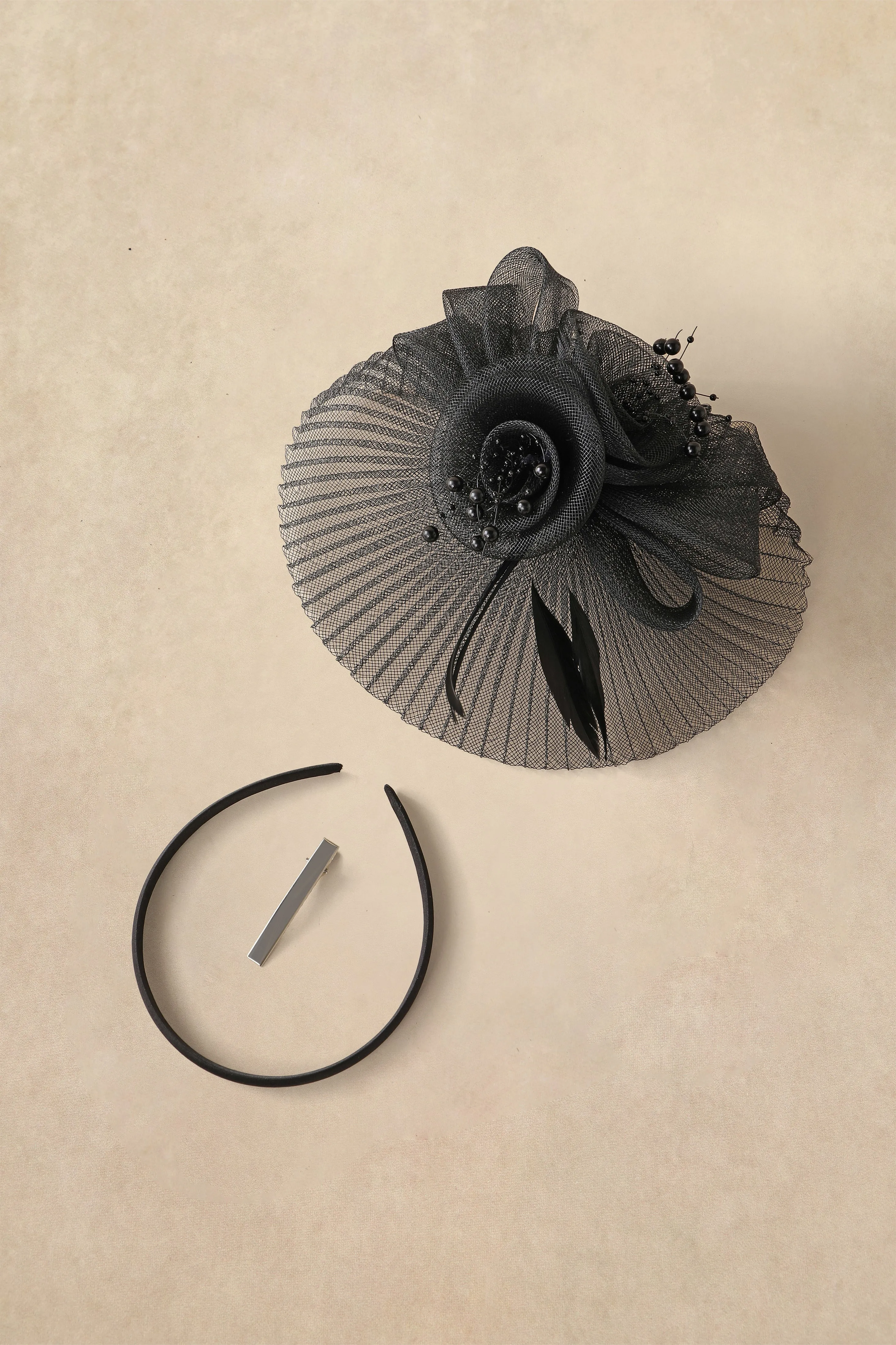 Elegant Pleated Disc Floral Bow Fascinator sold by BABEYOND product image thumbnail 2