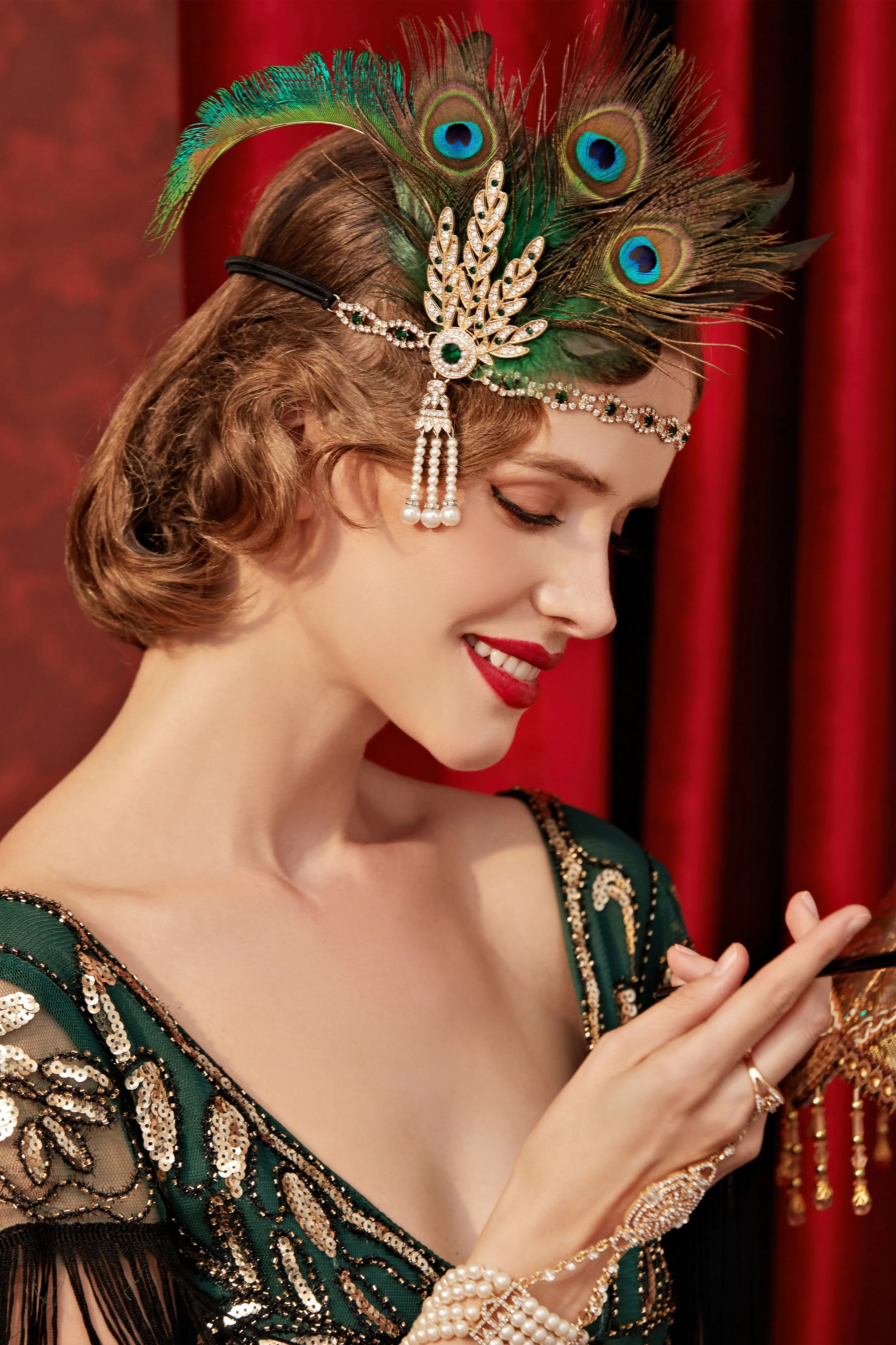 Rhinestone Leaf Feather Headpiece sold by BABEYOND product image thumbnail 2