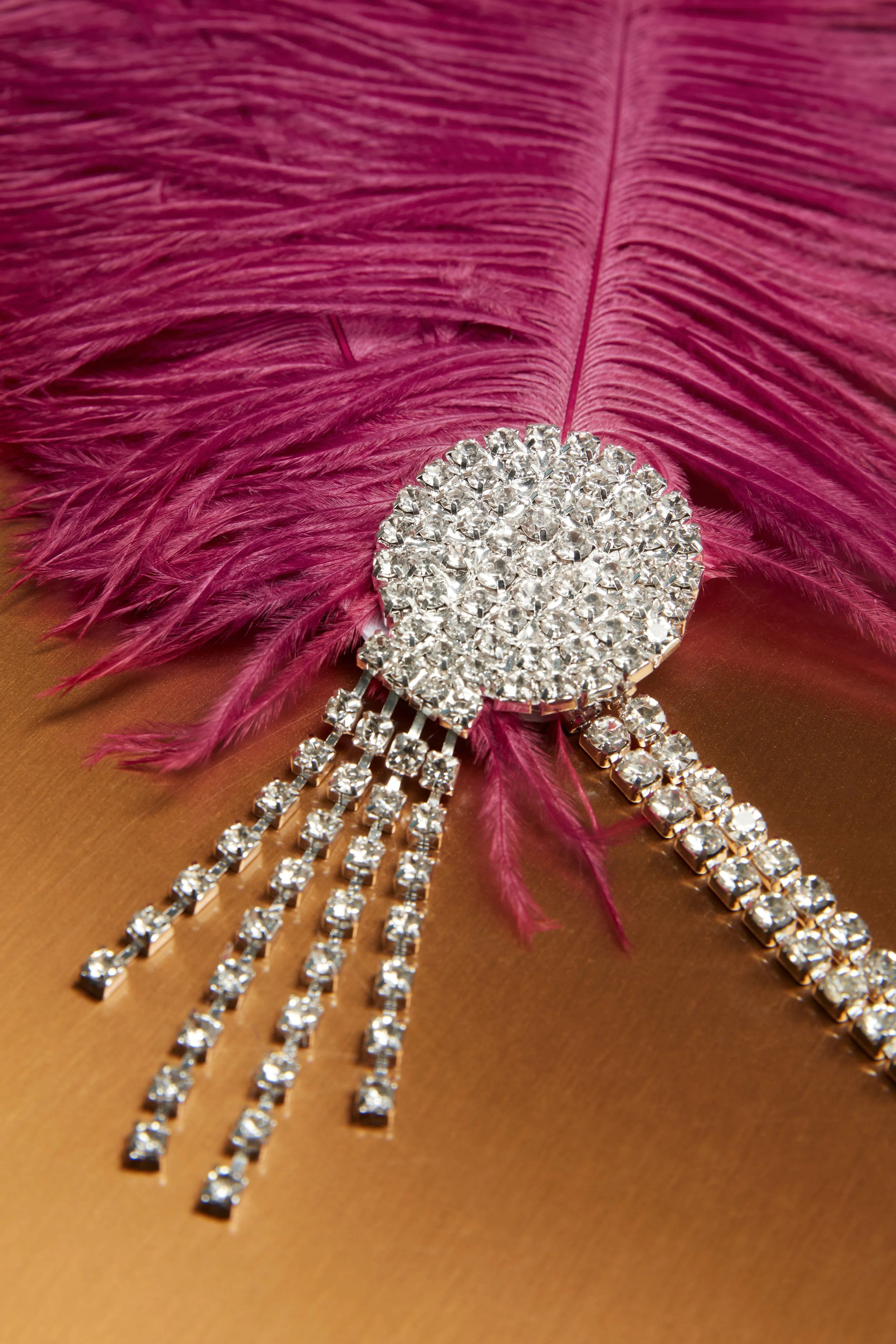 Ostrich Feather Rhinestone Headpiece sold by BABEYOND product image thumbnail 5