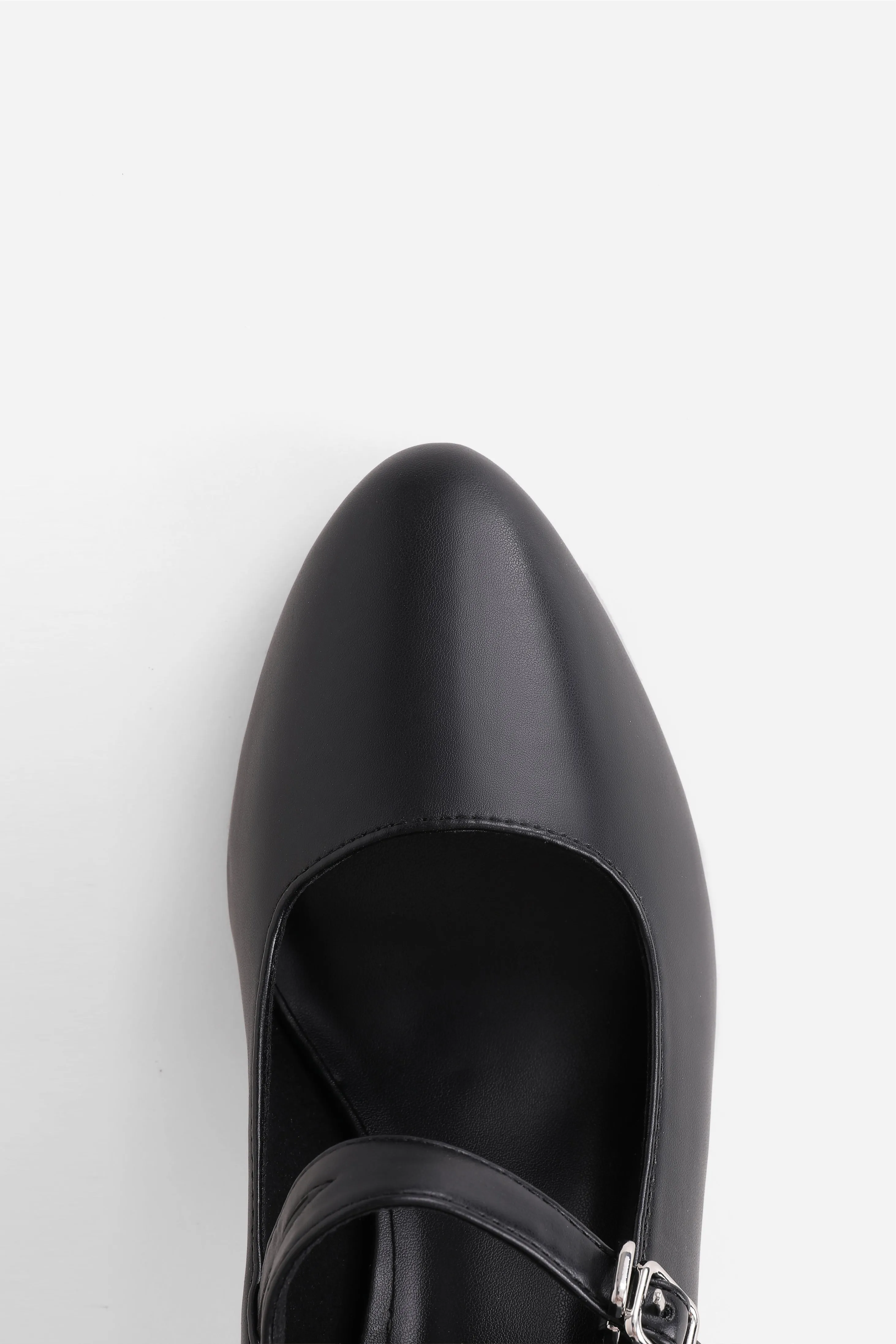 Classic Closed Toe Ankle Strap Shoes sold by BABEYOND product image thumbnail 4