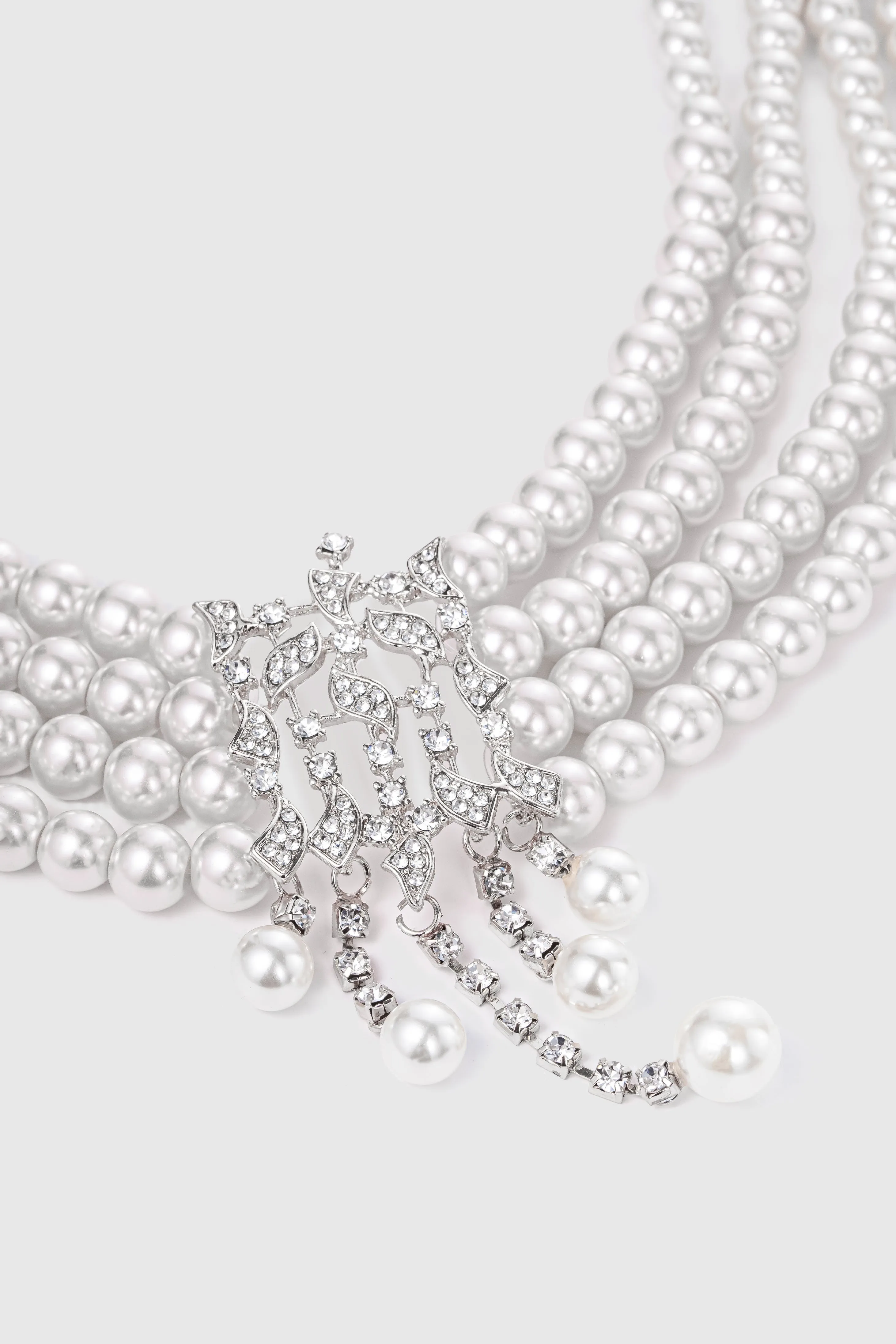 Rhinestone Studded Multi-layer Pearl Necklace sold by BABEYOND product image thumbnail 2