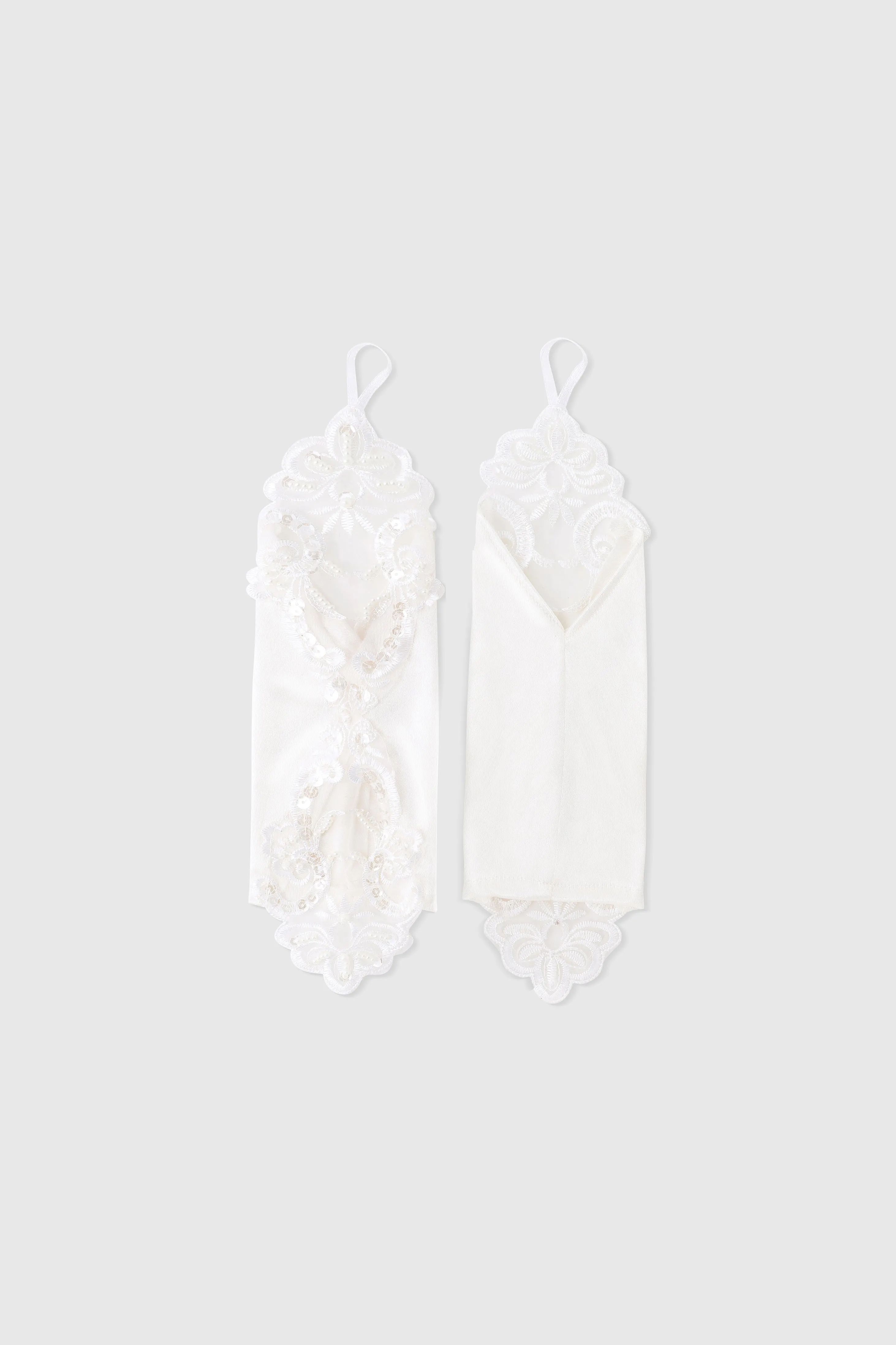 11.7" Finger Loop Lace Flapper Gloves sold by BABEYOND product image thumbnail 4