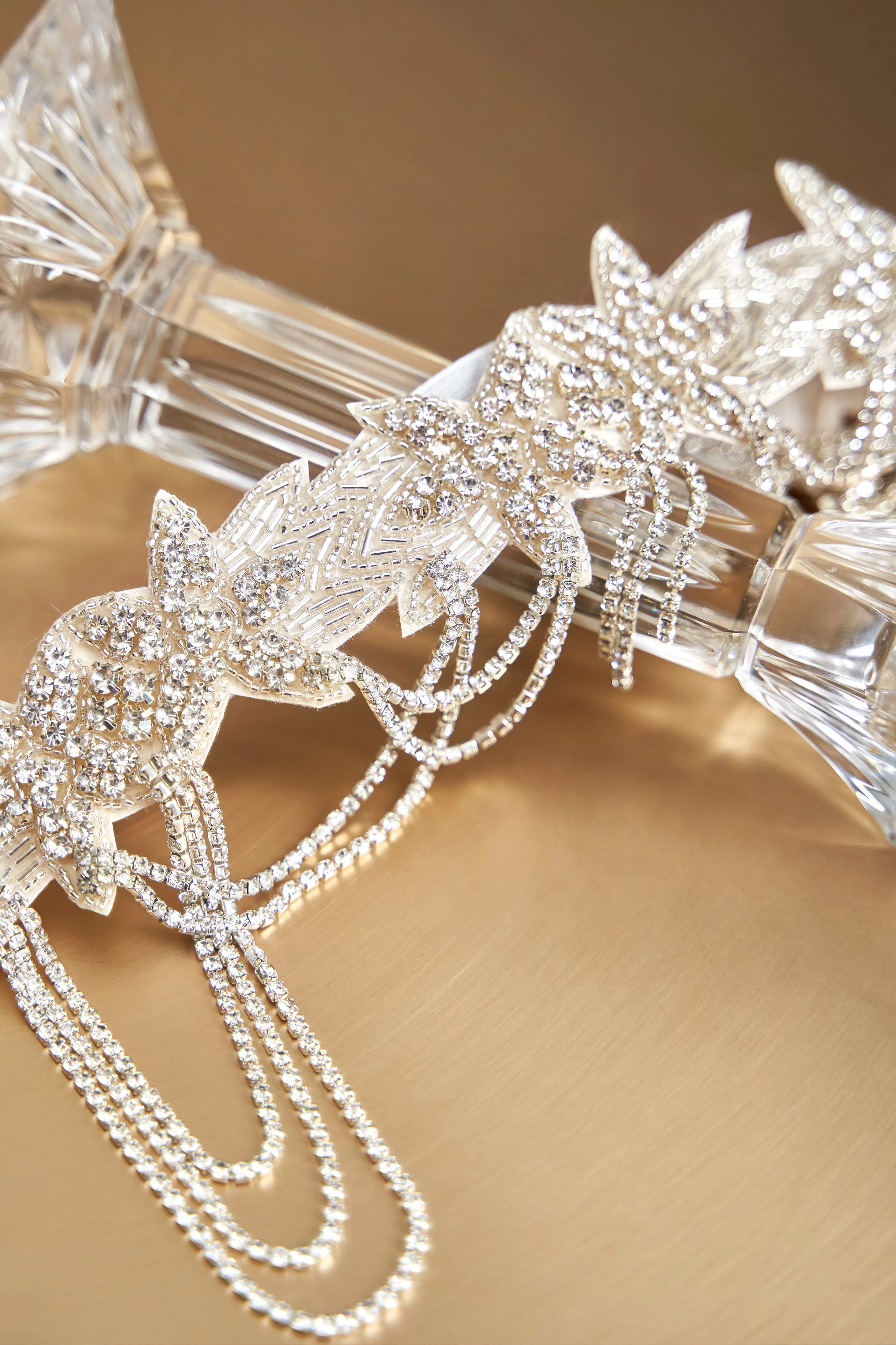 Embellished Rhinestone Chain Headband sold by BABEYOND product image thumbnail 5