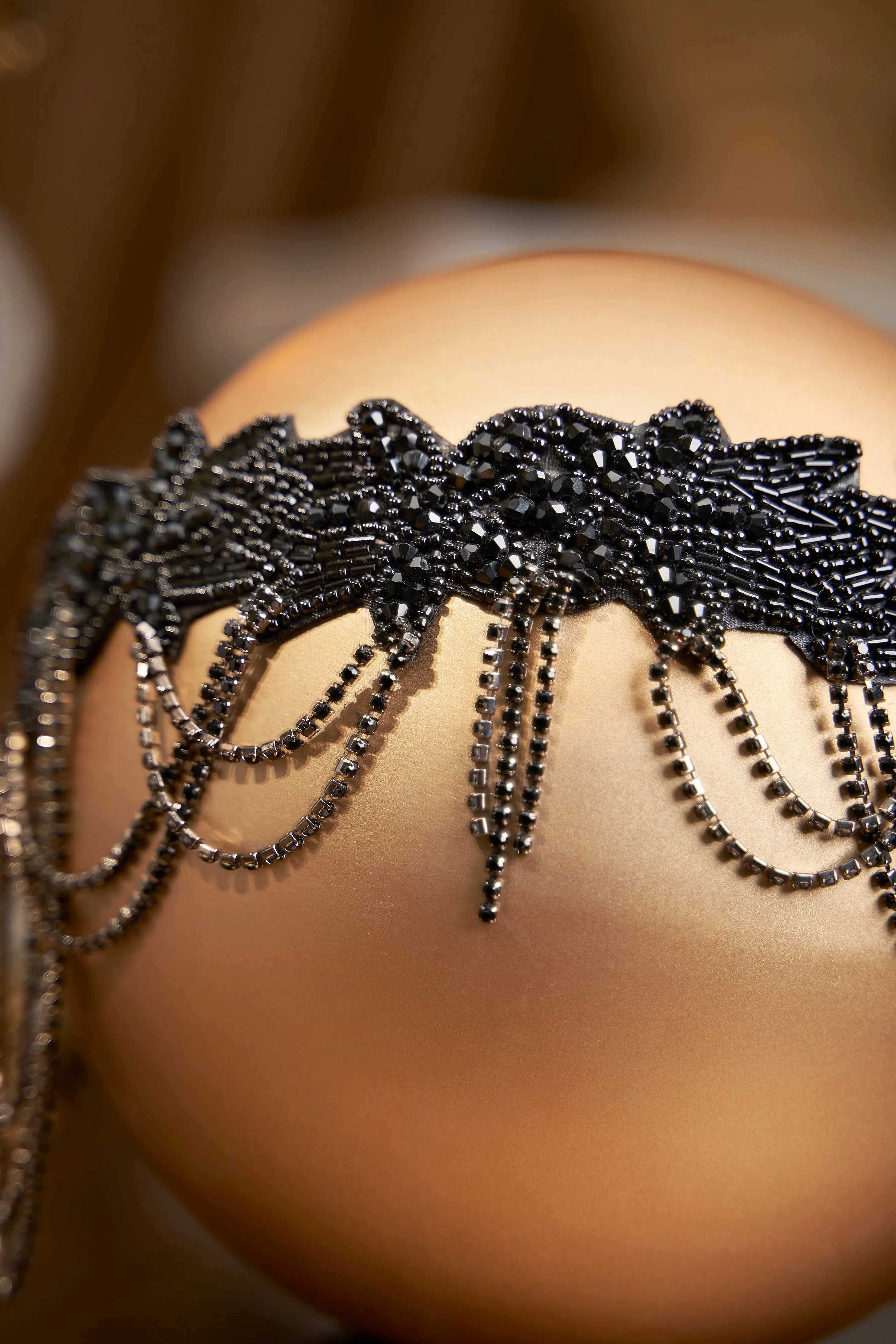 Embellished Rhinestone Chain Headband sold by BABEYOND product image thumbnail 2