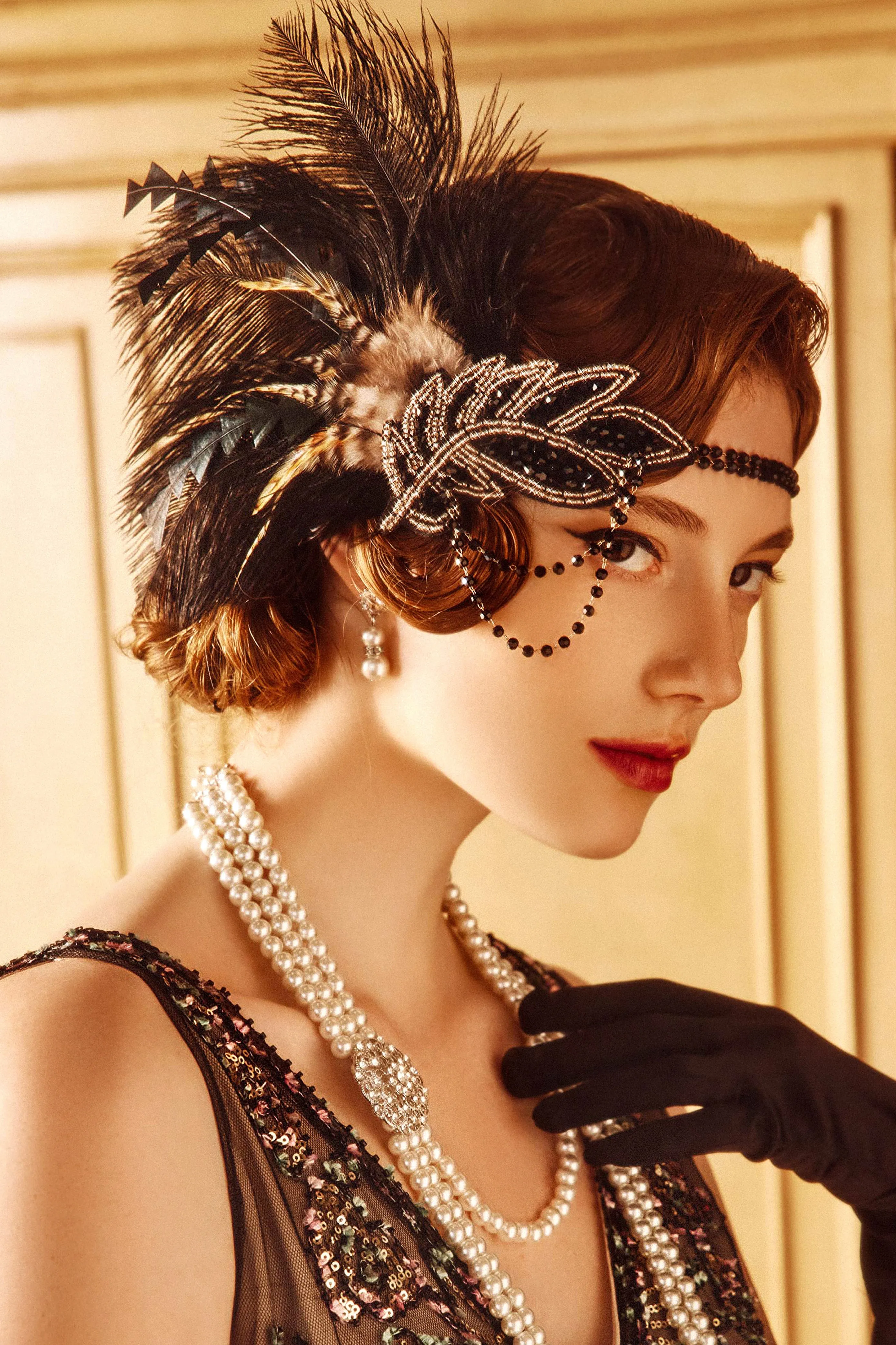 Carnival Beaded Feather Headdress sold by BABEYOND product image thumbnail 2