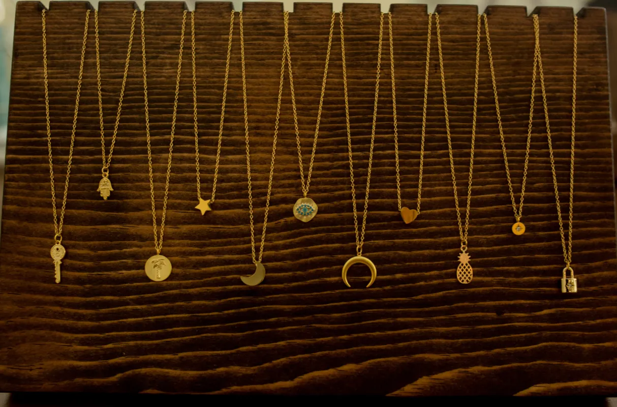 best seller pendant display sold by bubs & sass