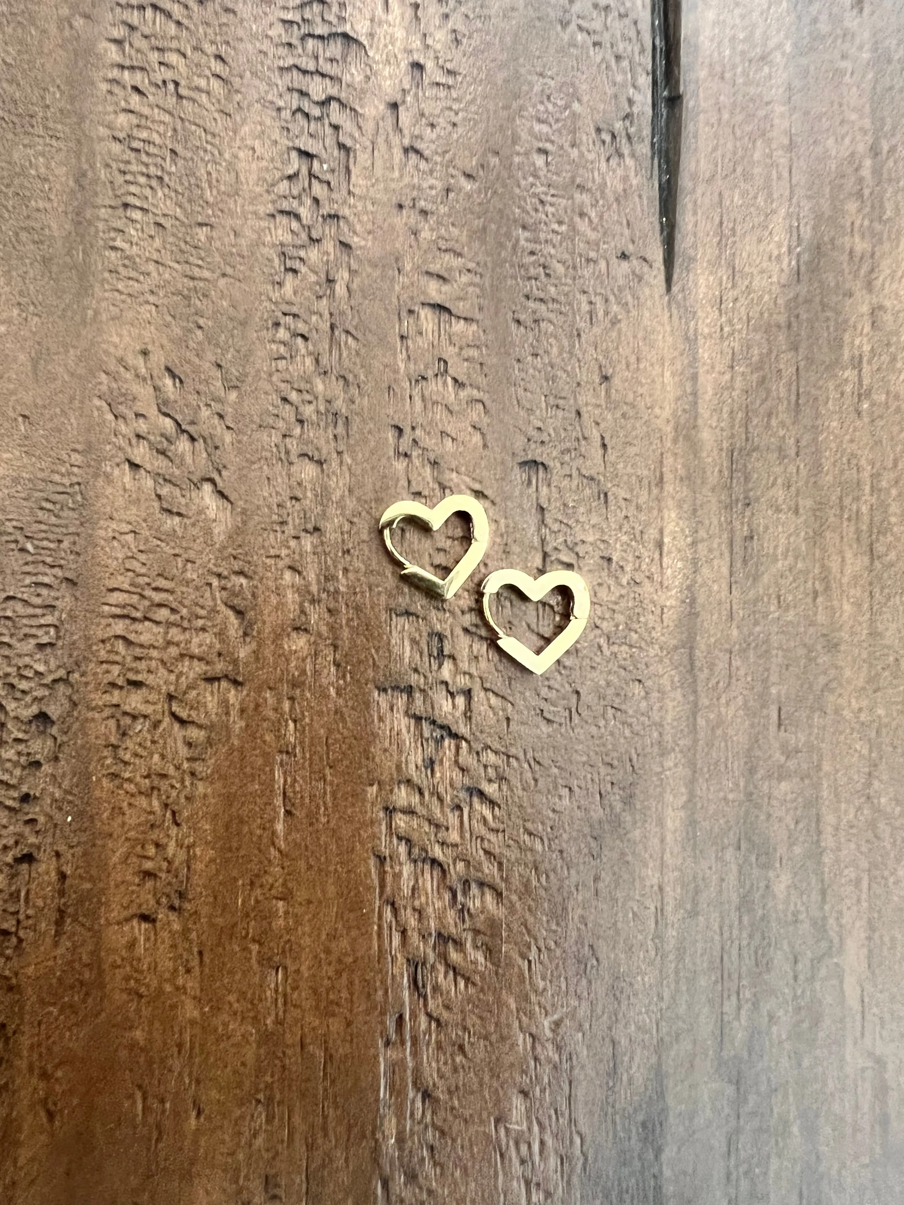 small geometric hoops sold by bubs & sass product image thumbnail 2