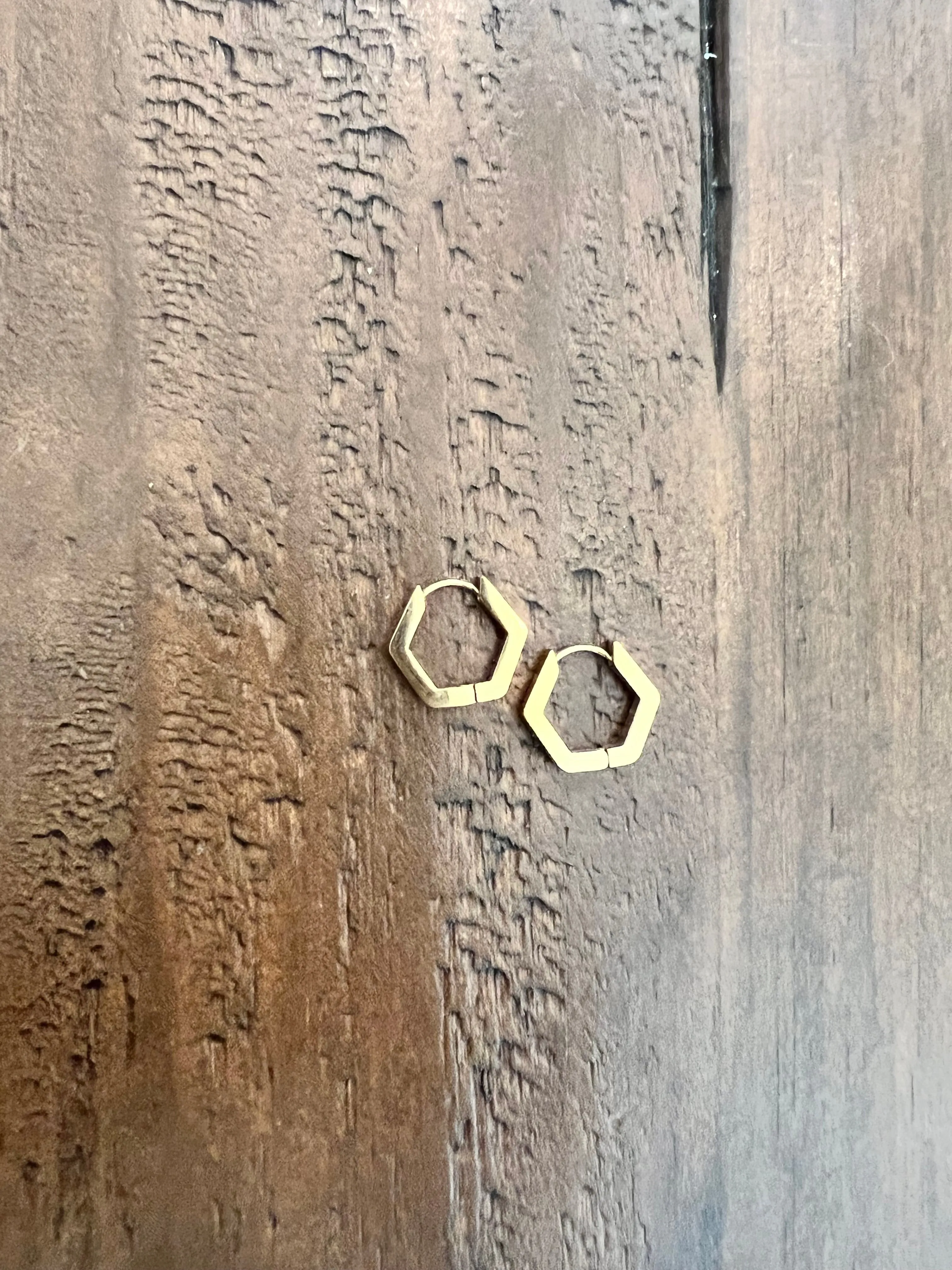 small geometric hoops sold by bubs & sass product image thumbnail 3