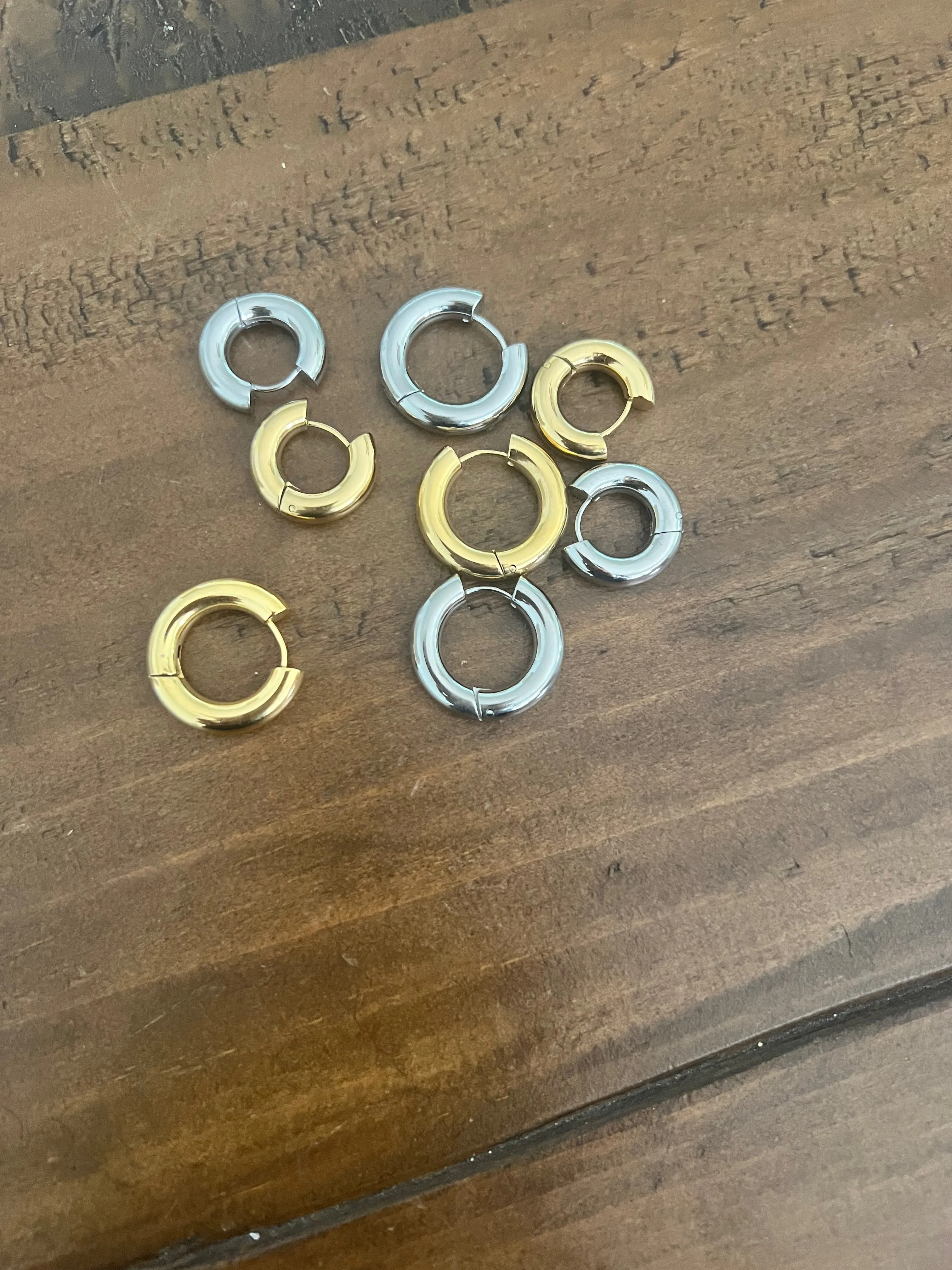 thick everyday hoops sold by bubs & sass