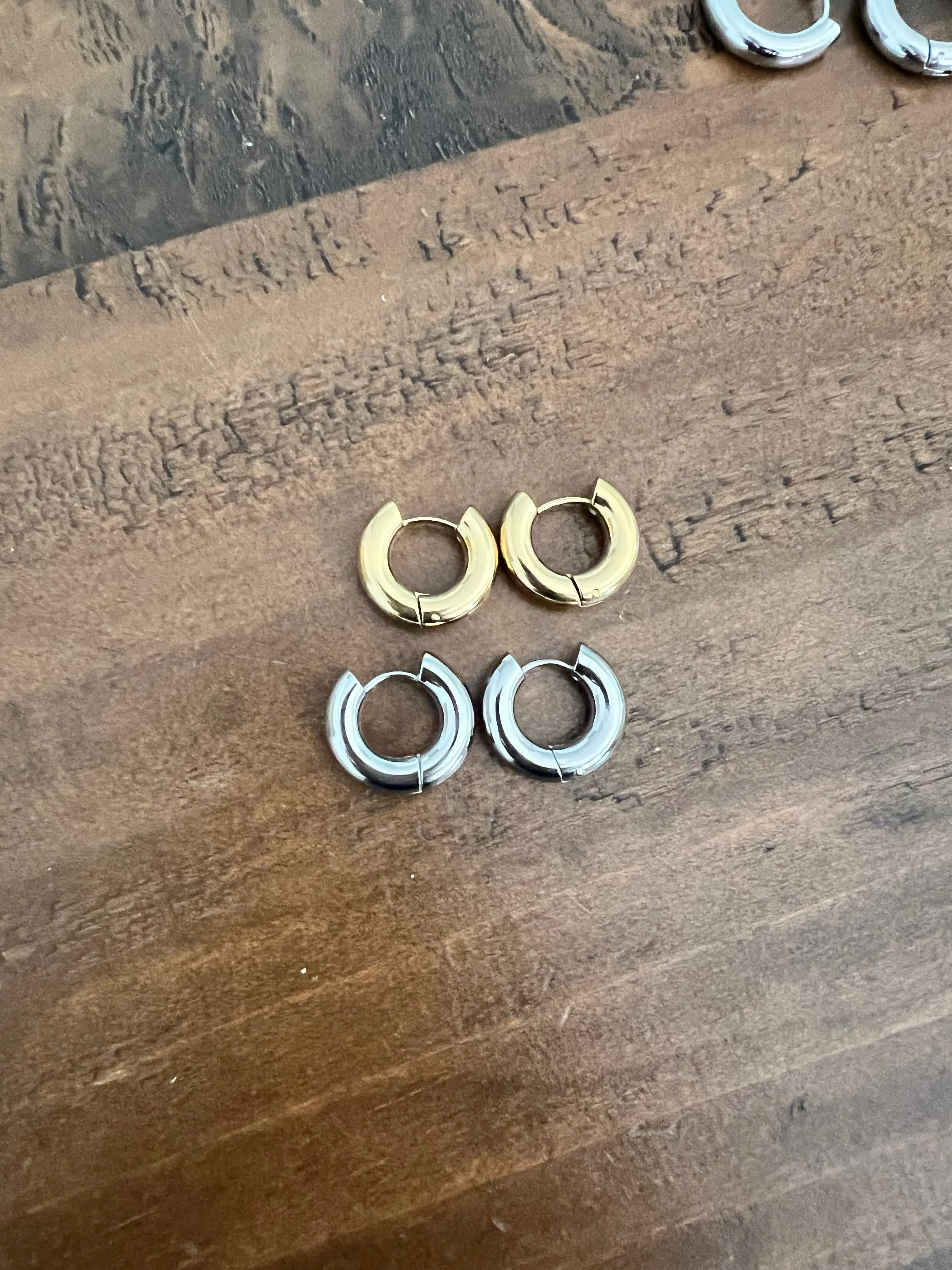 thick everyday hoops sold by bubs & sass product image thumbnail 4