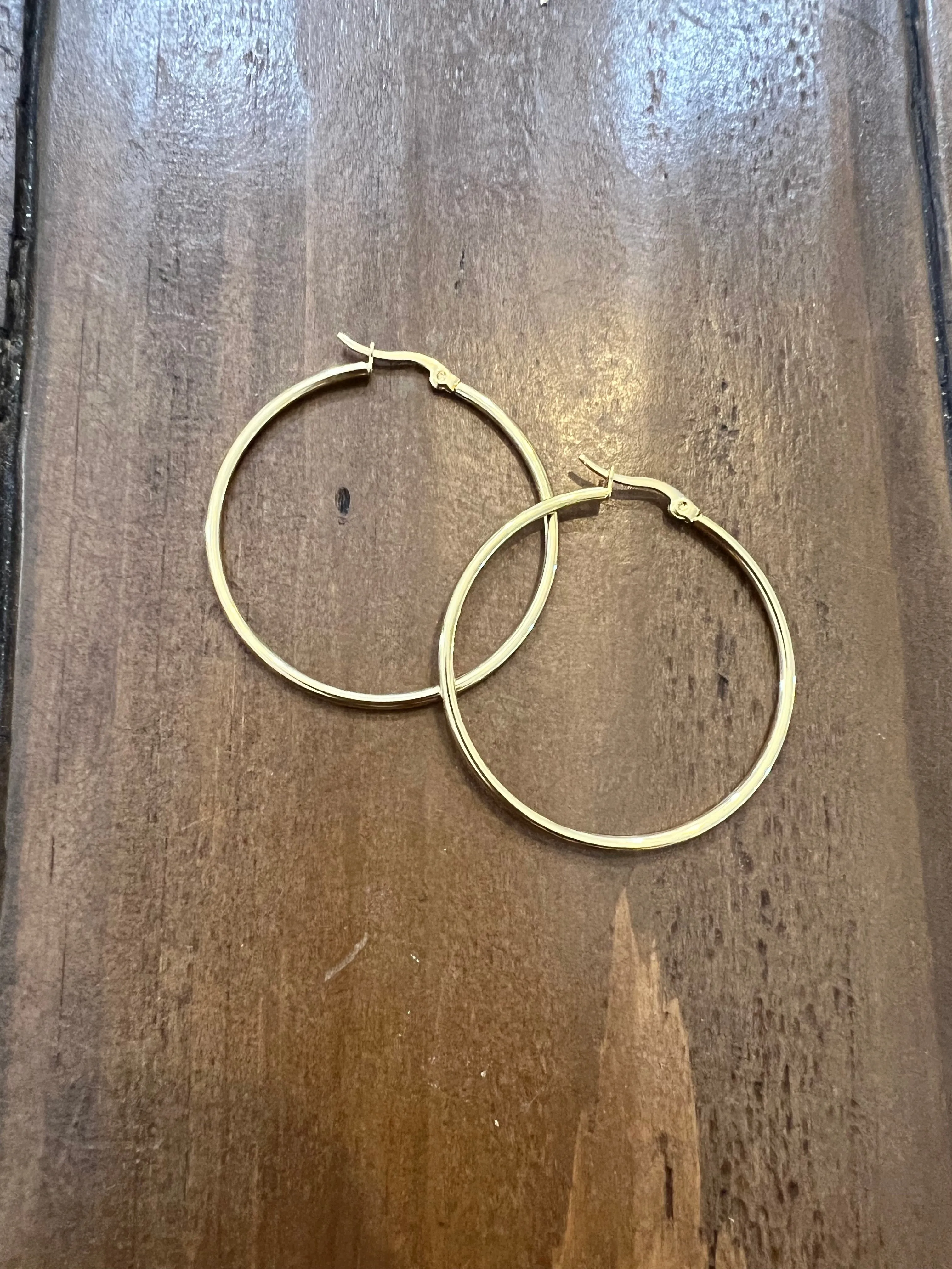 classic hoop sold by bubs & sass product image thumbnail 2