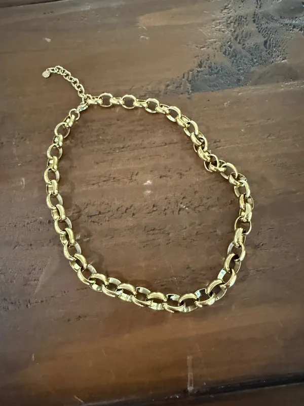 waterproof chunky oval link necklace sold by bubs & sass