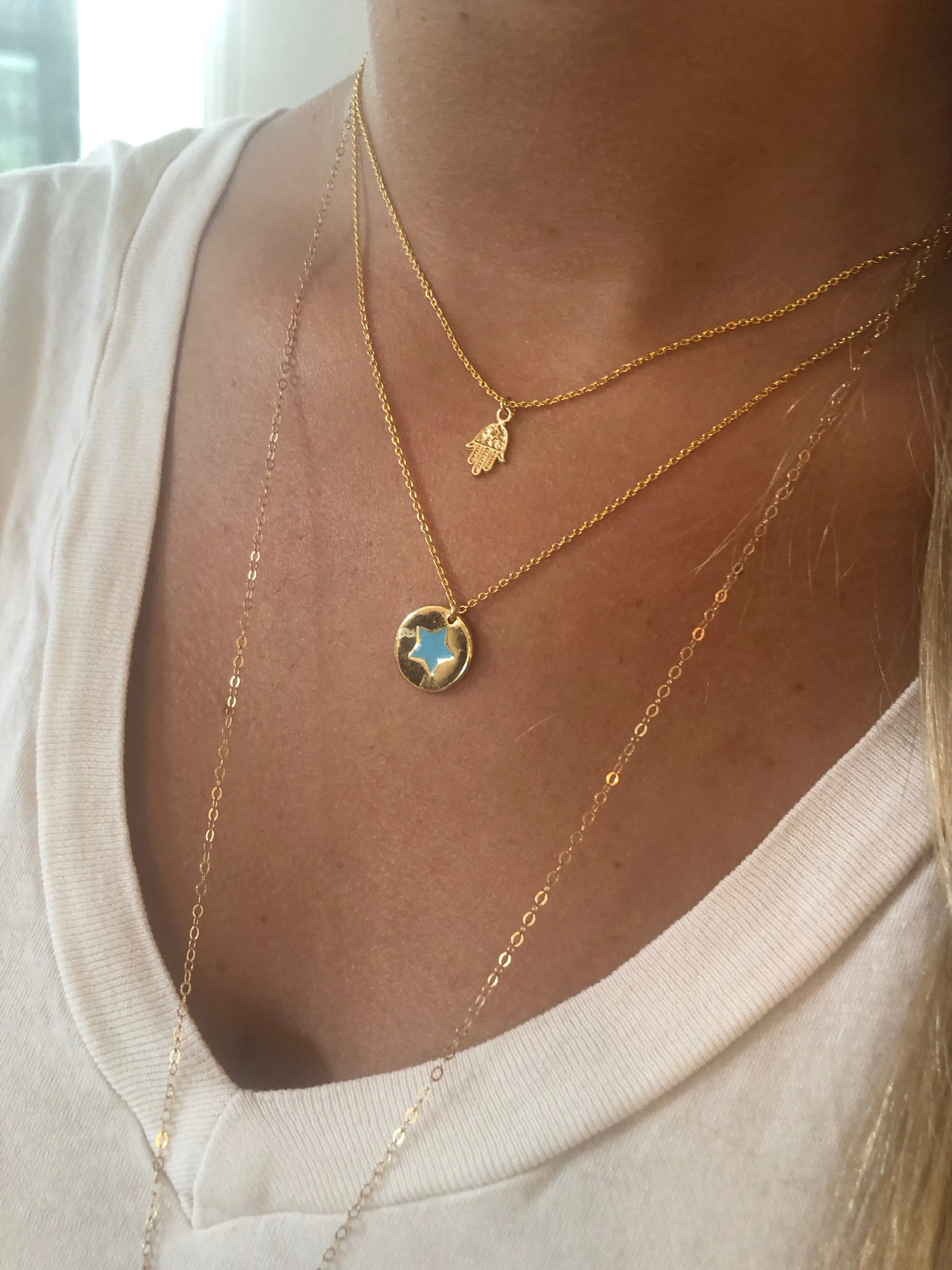 hamsa hand pendant necklace sold by bubs & sass product image thumbnail 2