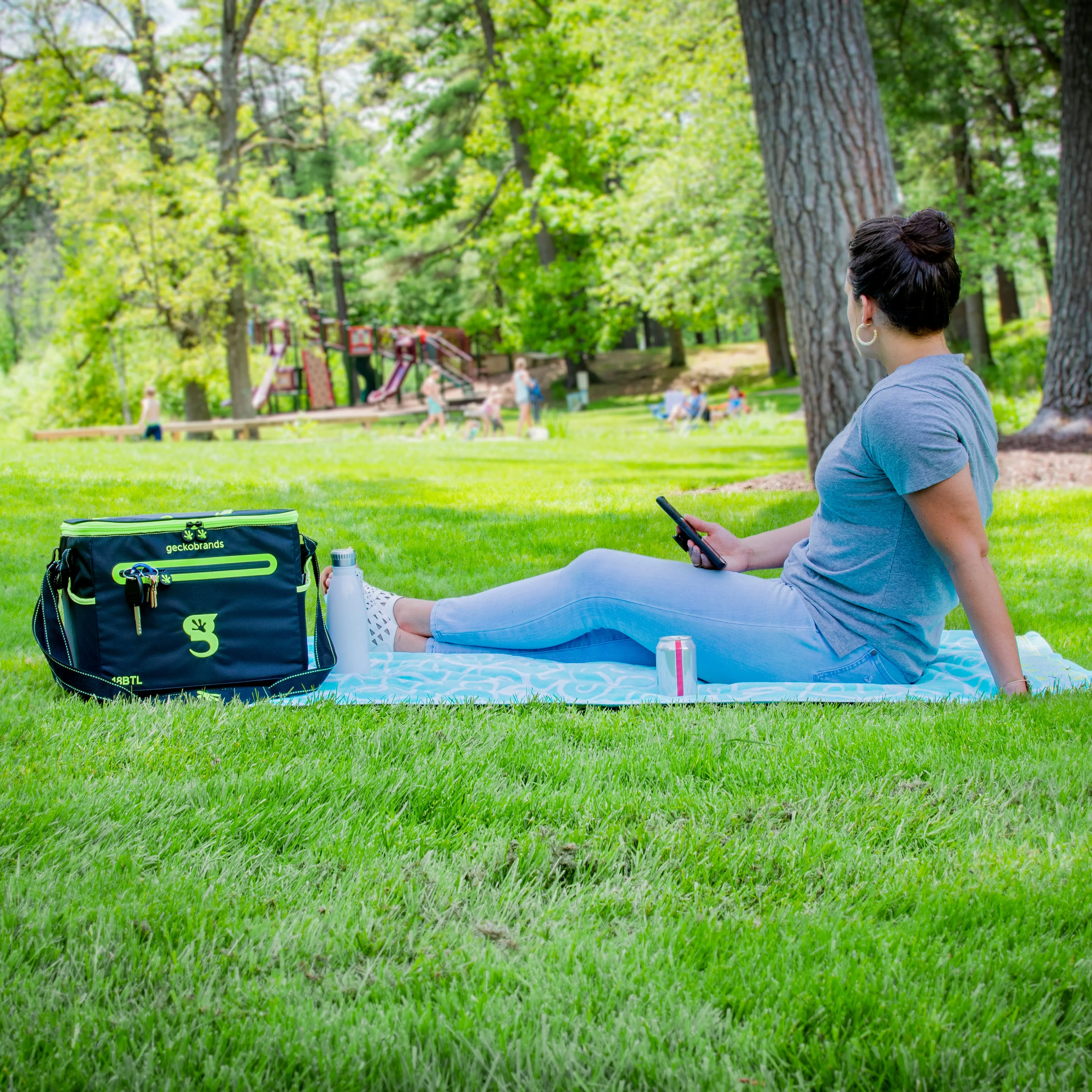 OPTICOOL 18 BOTTLE COOLER sold by Geckobrands product image thumbnail 2