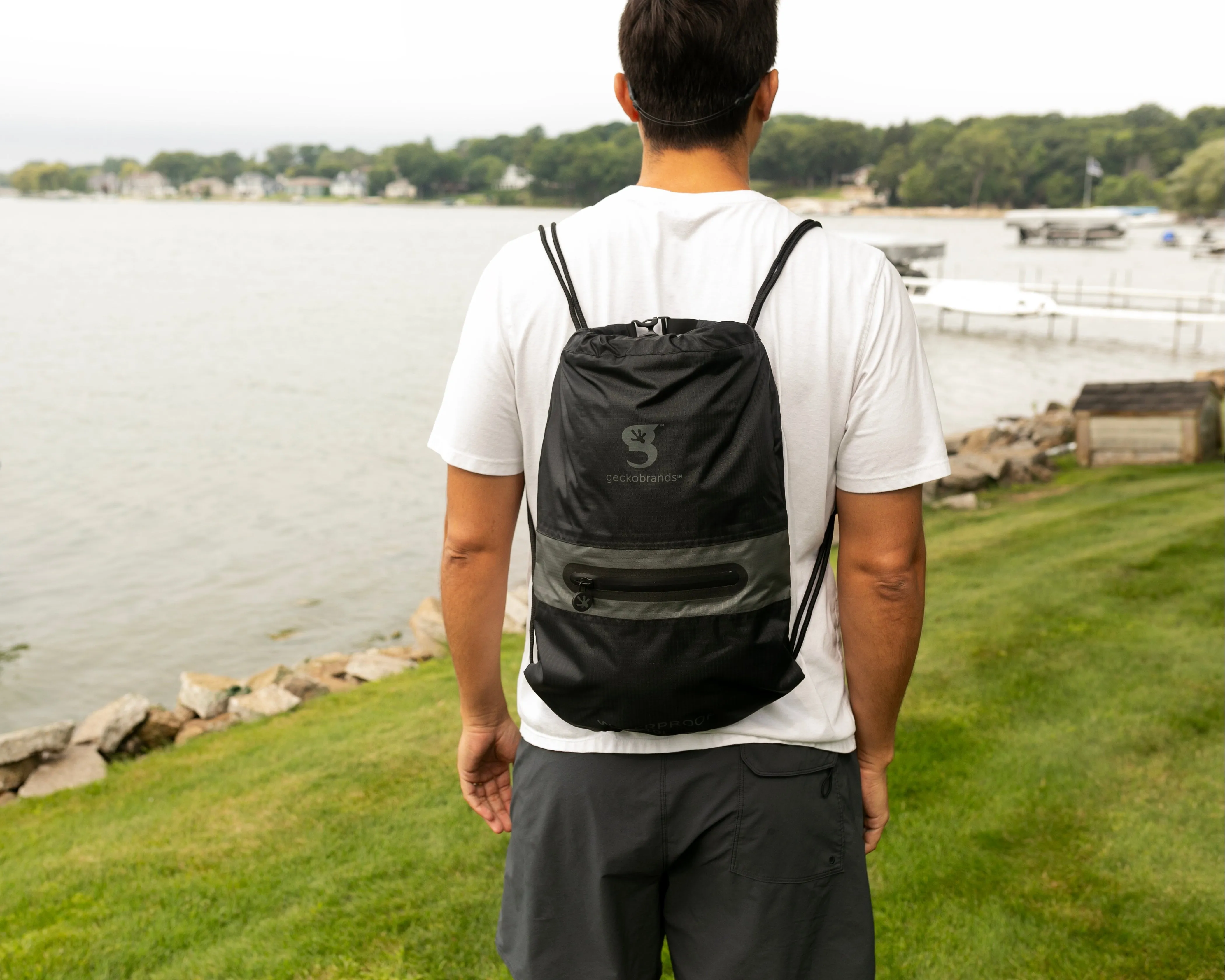WATERPROOF DRAWSTRING BACKPACK WITH ZIP POCKET sold by Geckobrands product image thumbnail 2