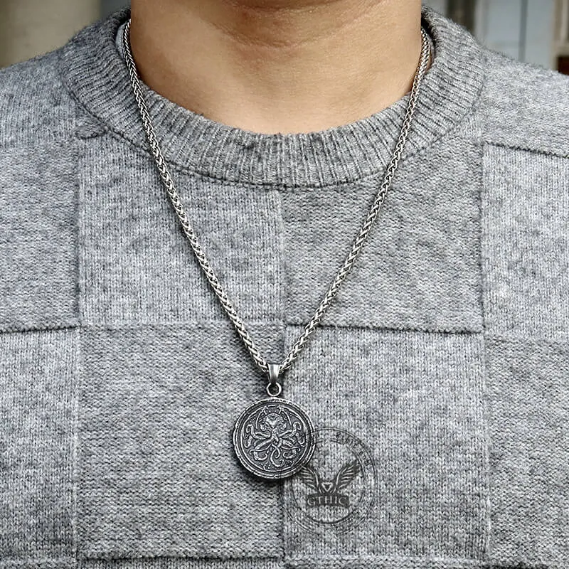 Retro Cthulhu Octopus Stainless Steel Marine Pendant sold by GTHIC product image thumbnail 3