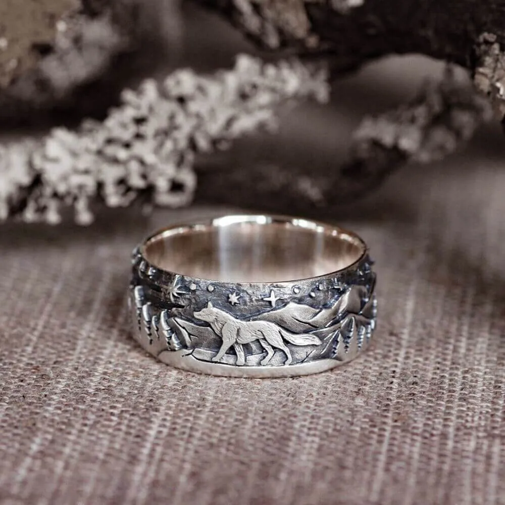 Loyal Wolf Pattern Alloy Embossed Ring sold by GTHIC